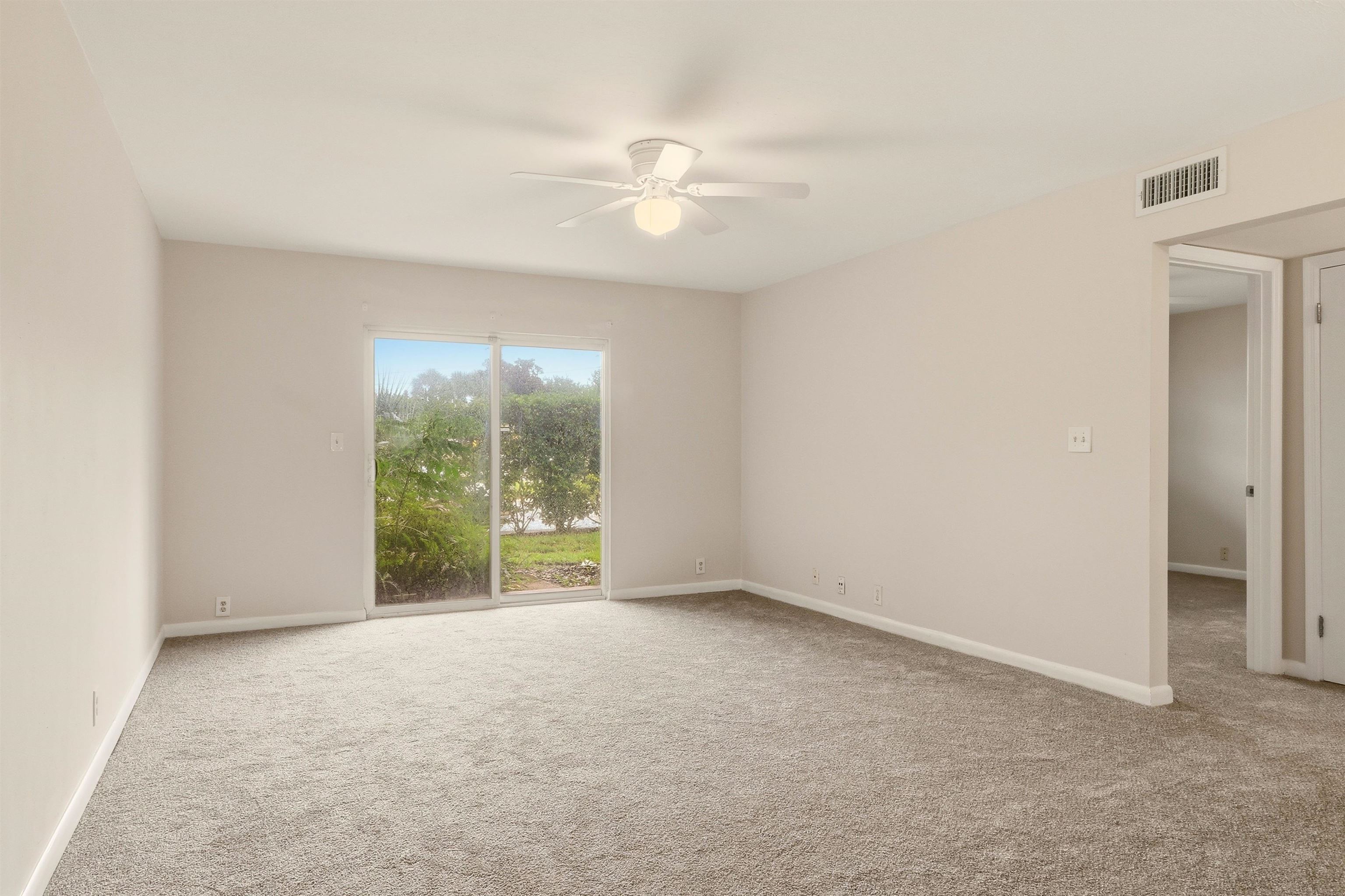 22 Comares Ave Unit: 5A