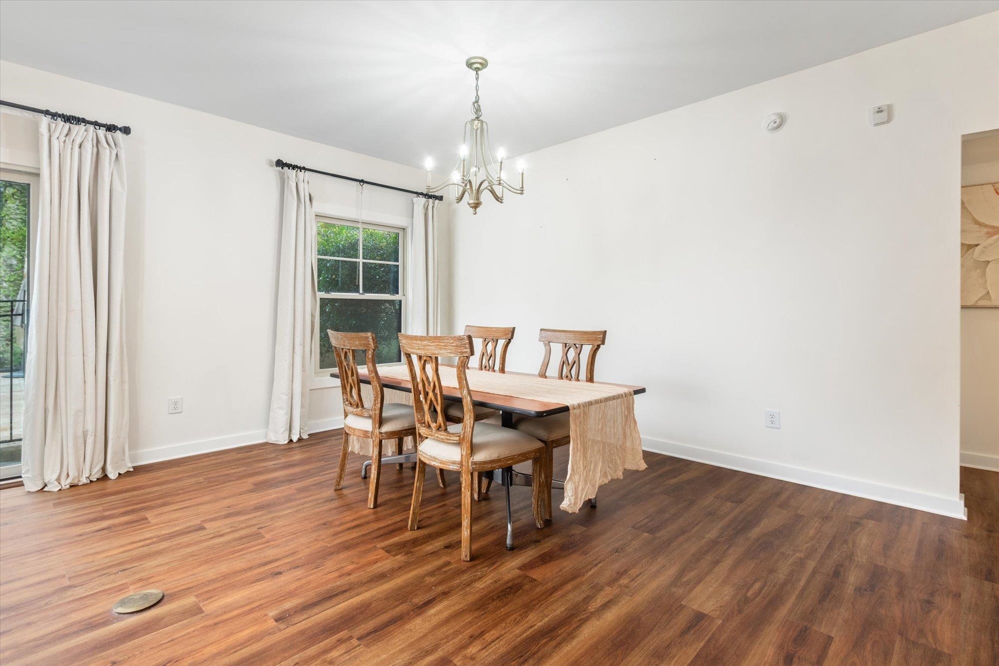 955 Registry Blvd Unit: 105