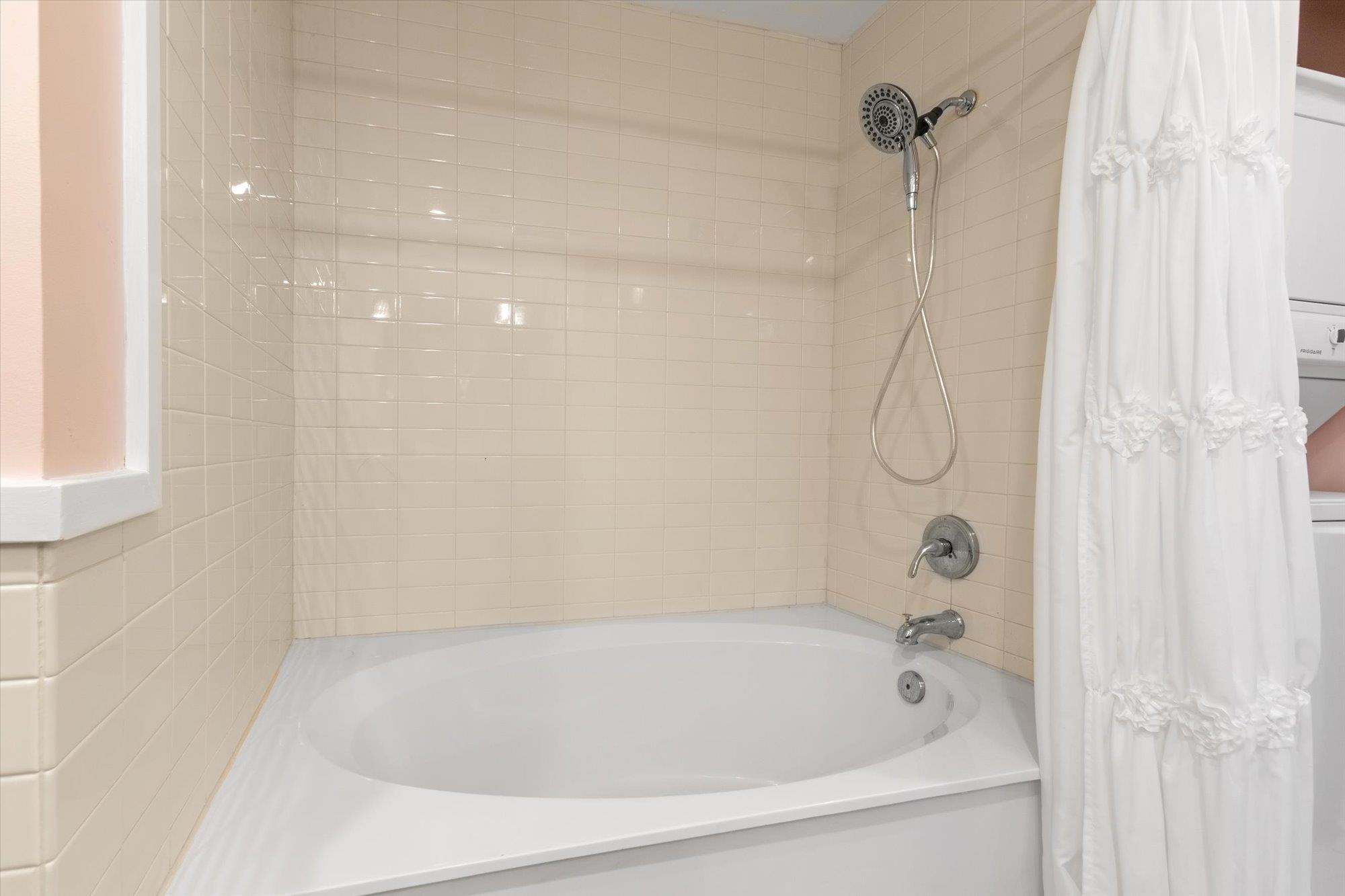 955 Registry Blvd Unit: 105