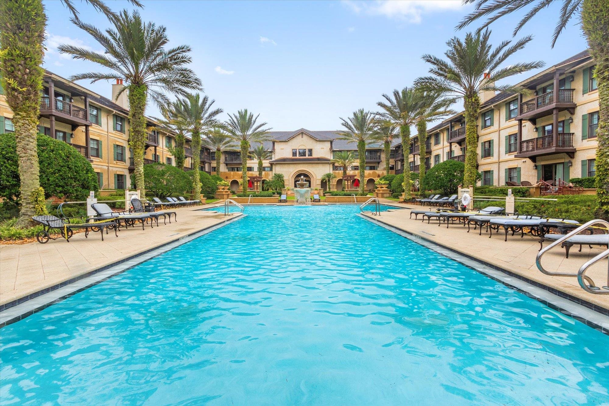 955 Registry Blvd Unit: 105
