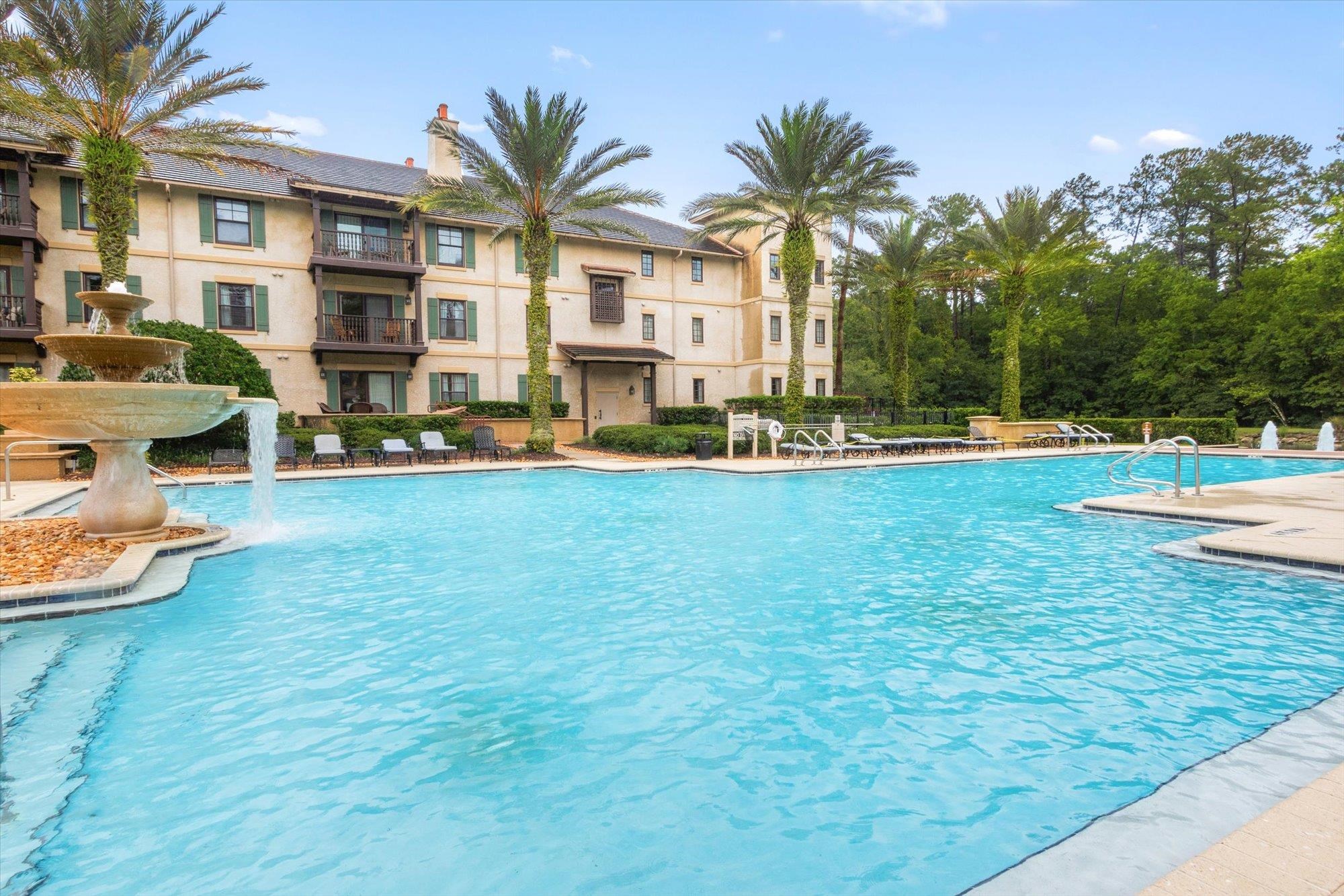 955 Registry Blvd Unit: 105
