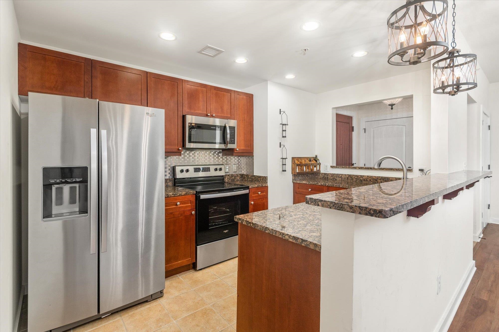 955 Registry Blvd Unit: 105