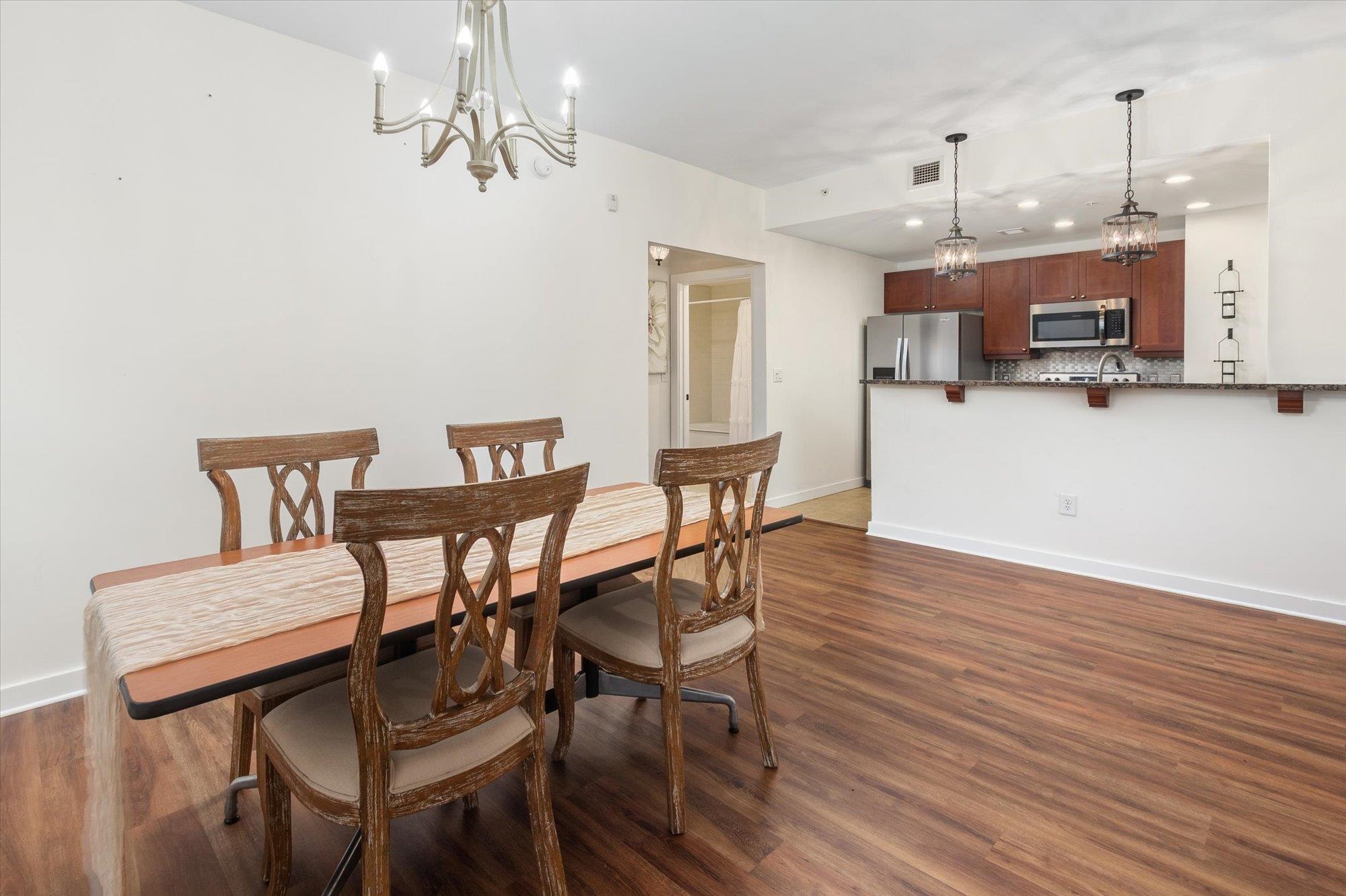 955 Registry Blvd Unit: 105