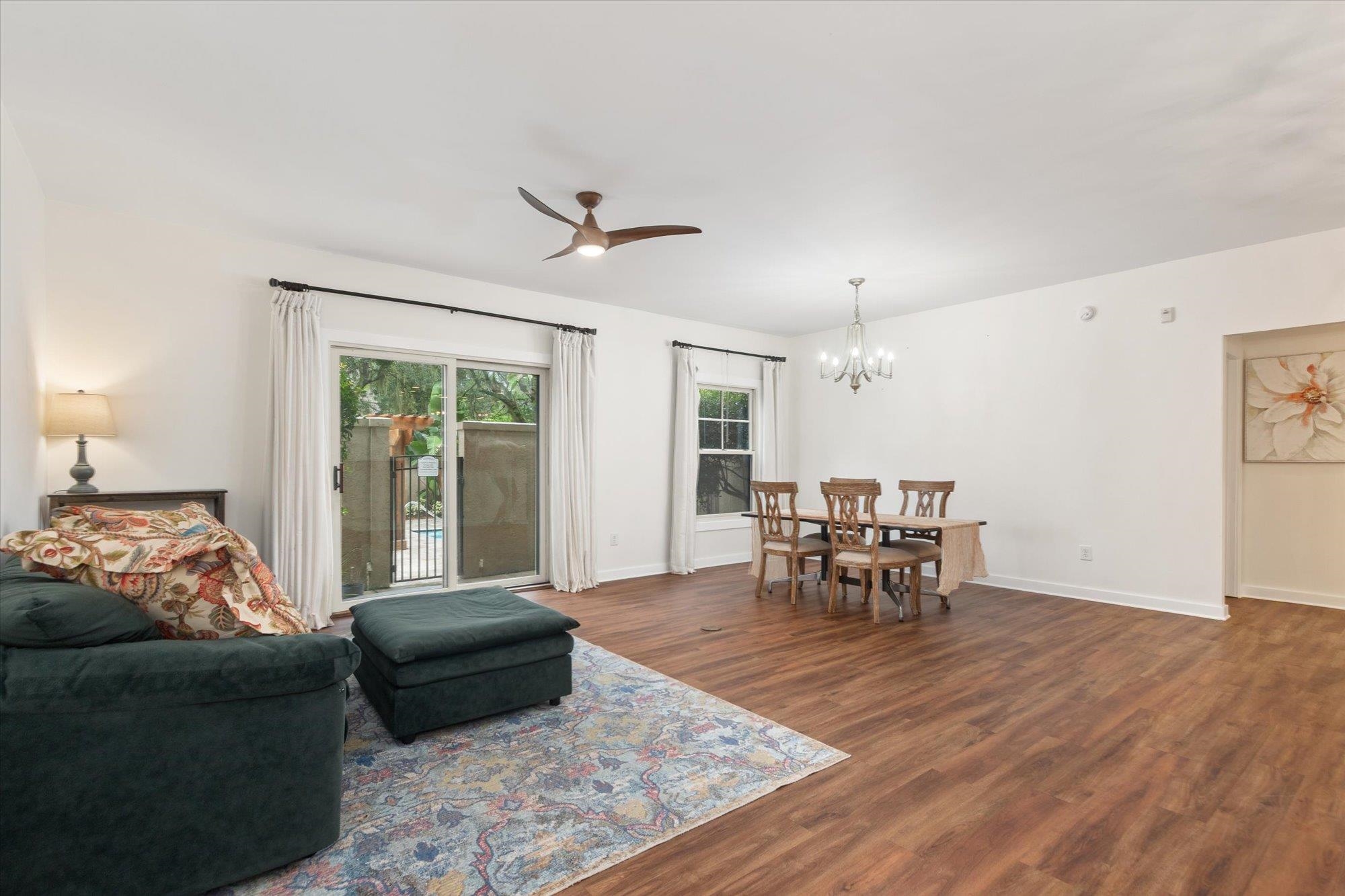 955 Registry Blvd Unit: 105