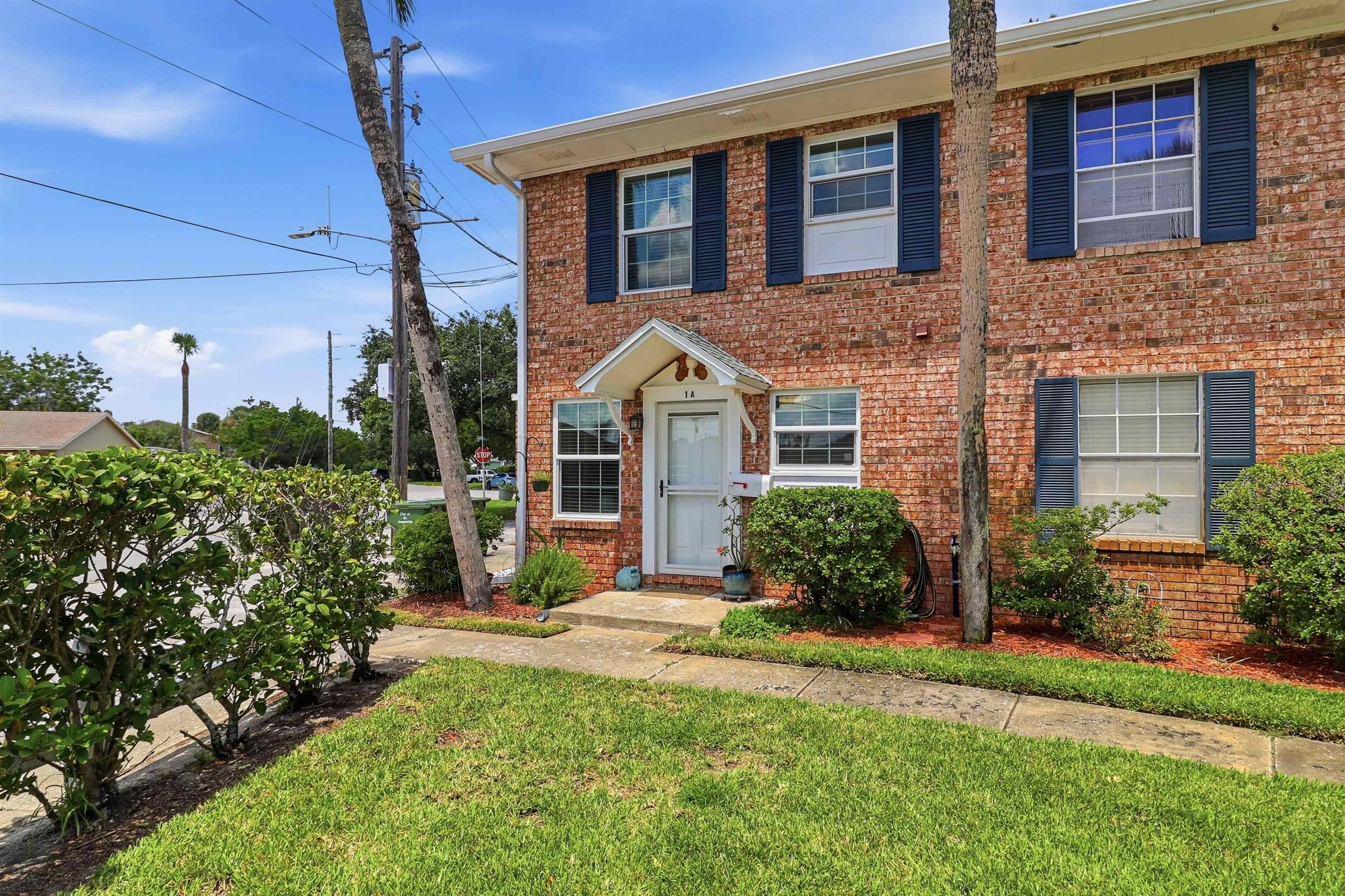 22 Comares Avenue Unit: 1A