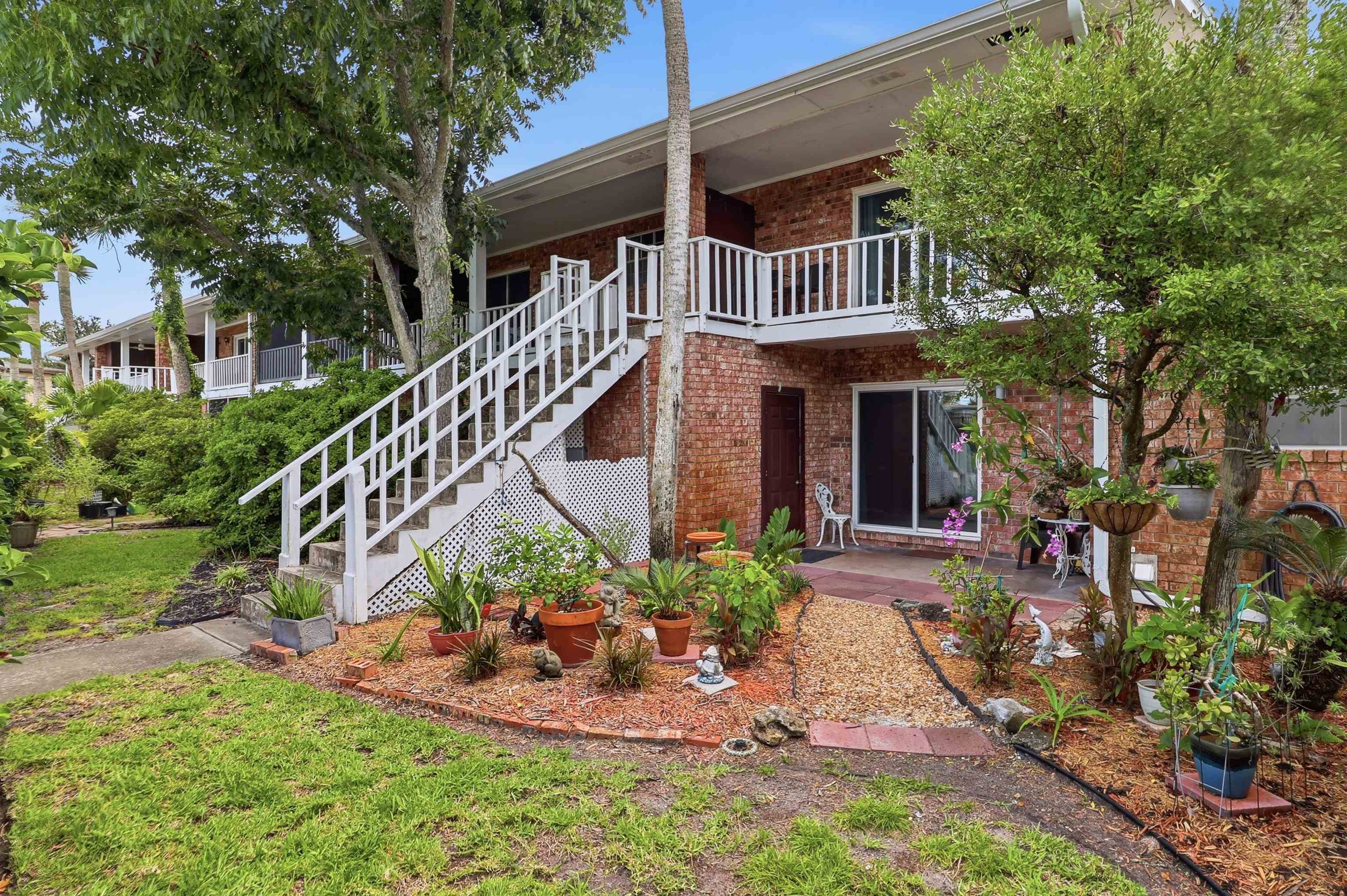 22 Comares Avenue Unit: 1A