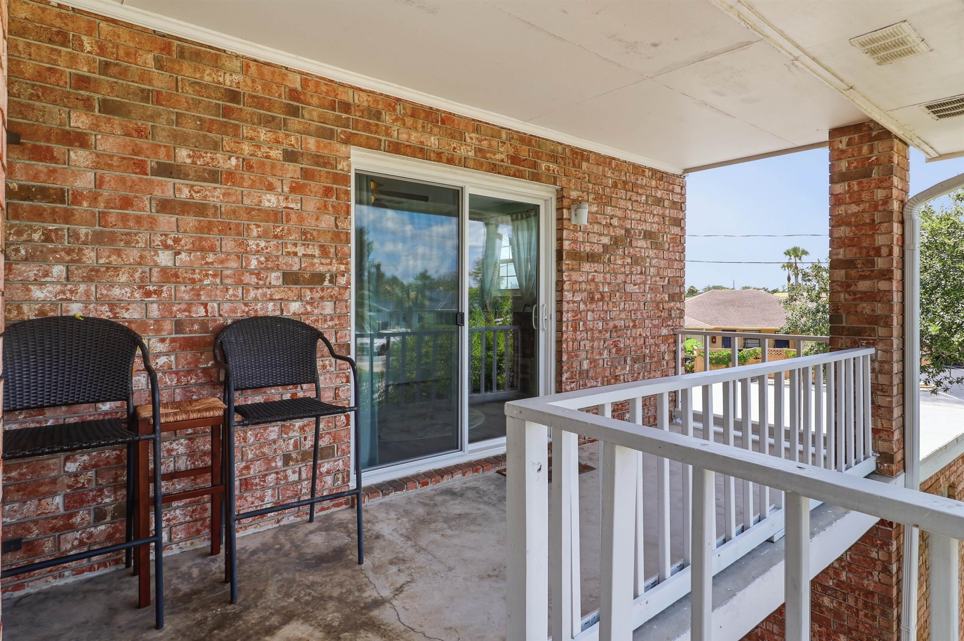 22 Comares Avenue Unit: 1A
