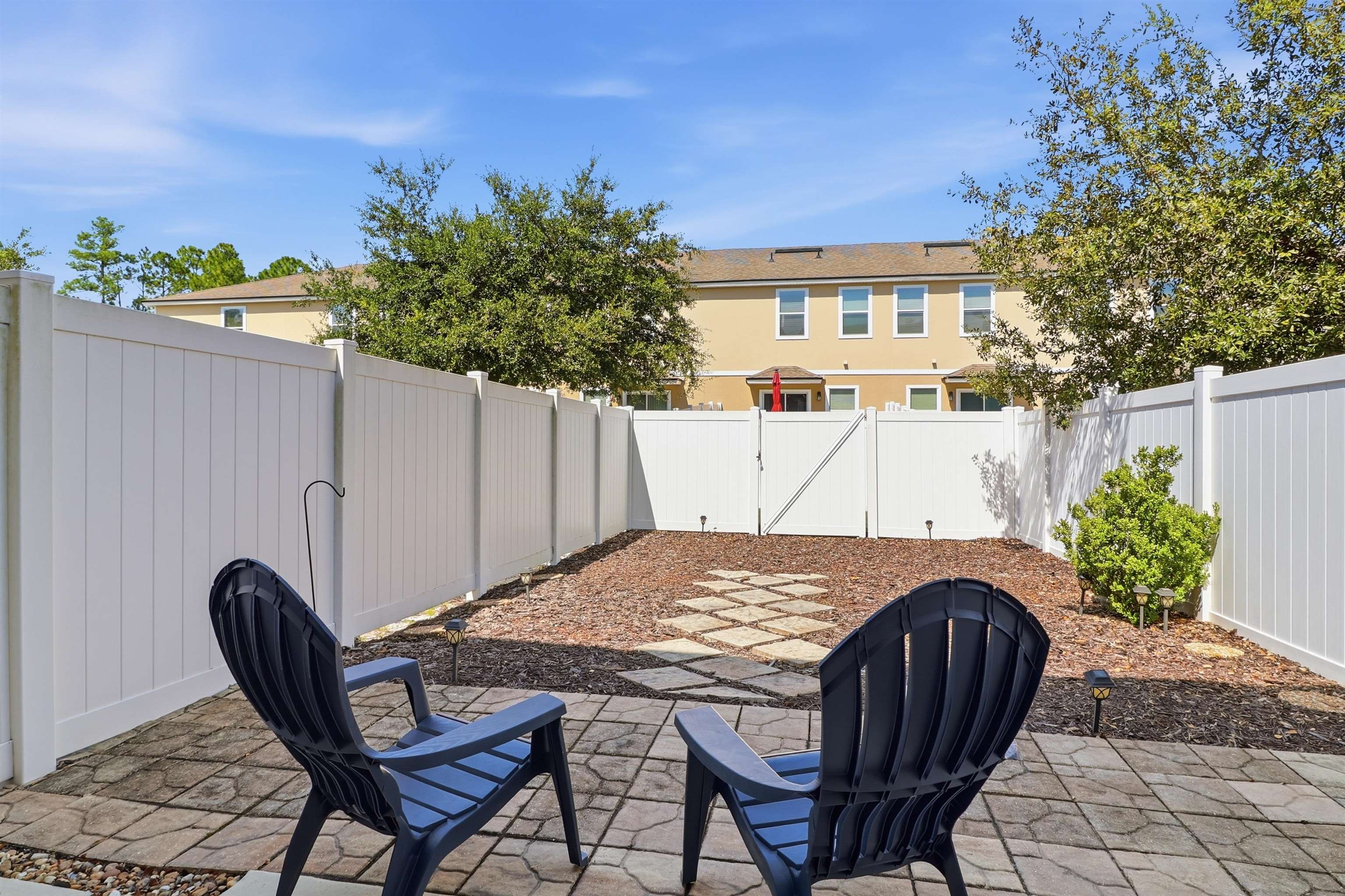256 Whitland Way