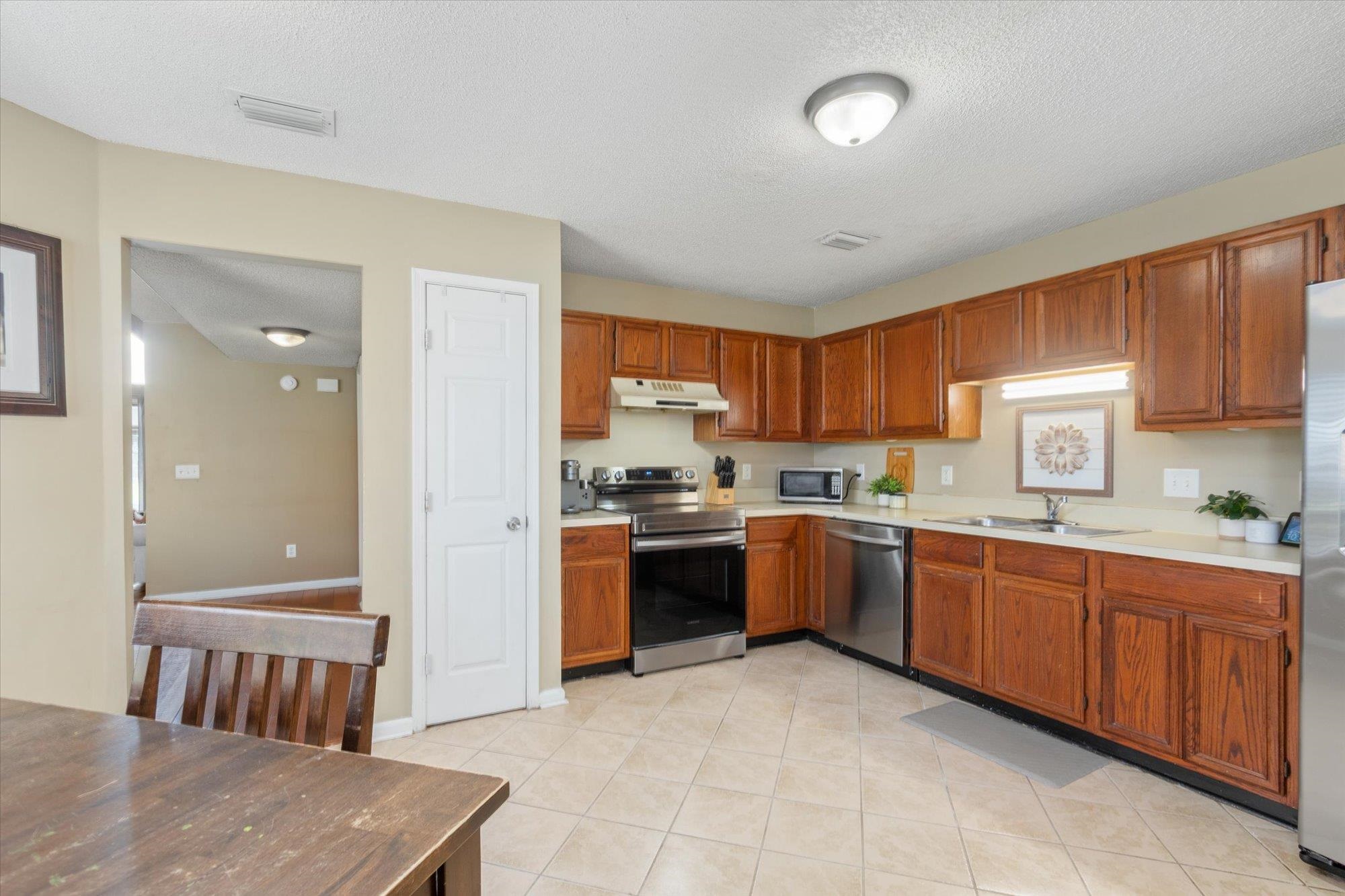 10518 Running Oak Court
