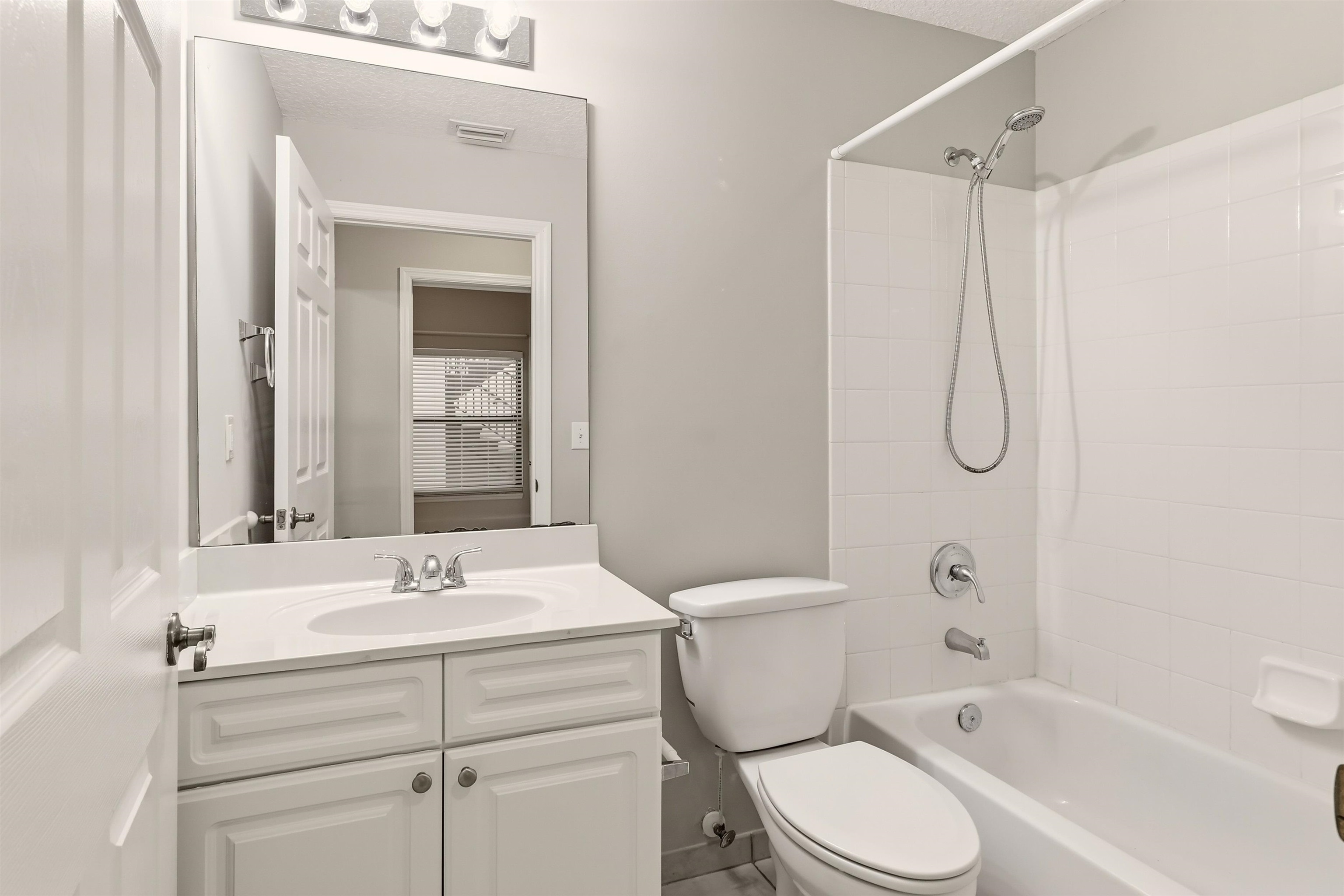 109 Laurel Wood Way Unit: 105