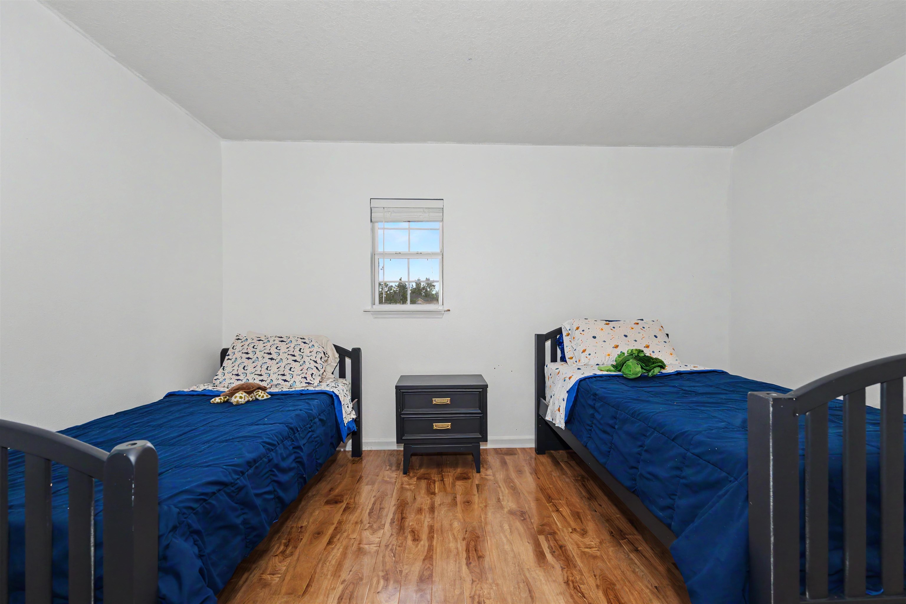 5532 Over Creek Dr