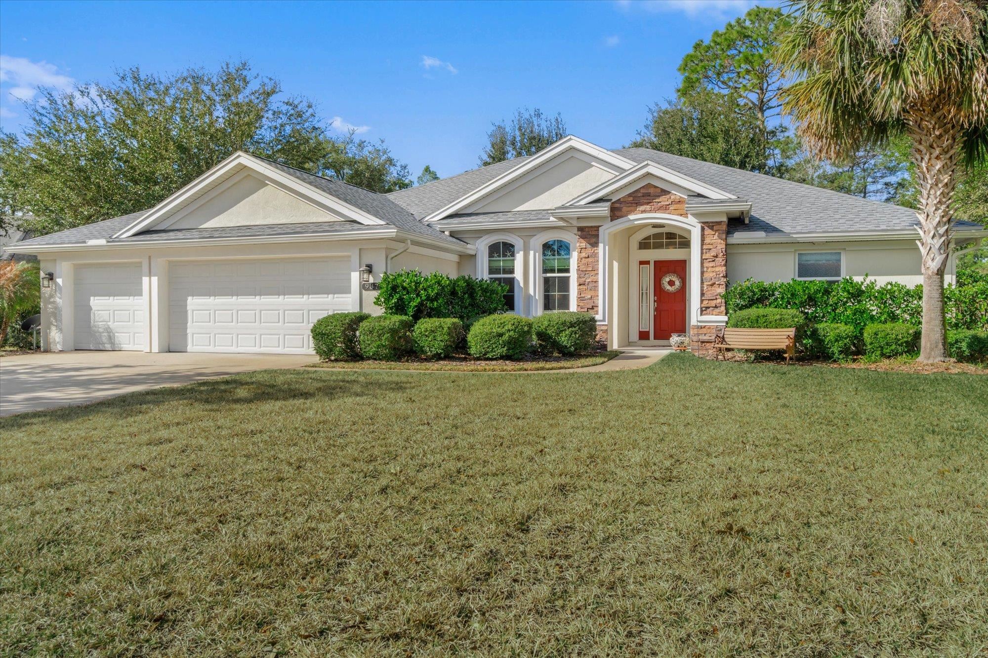 937 Mirror Lake Dr