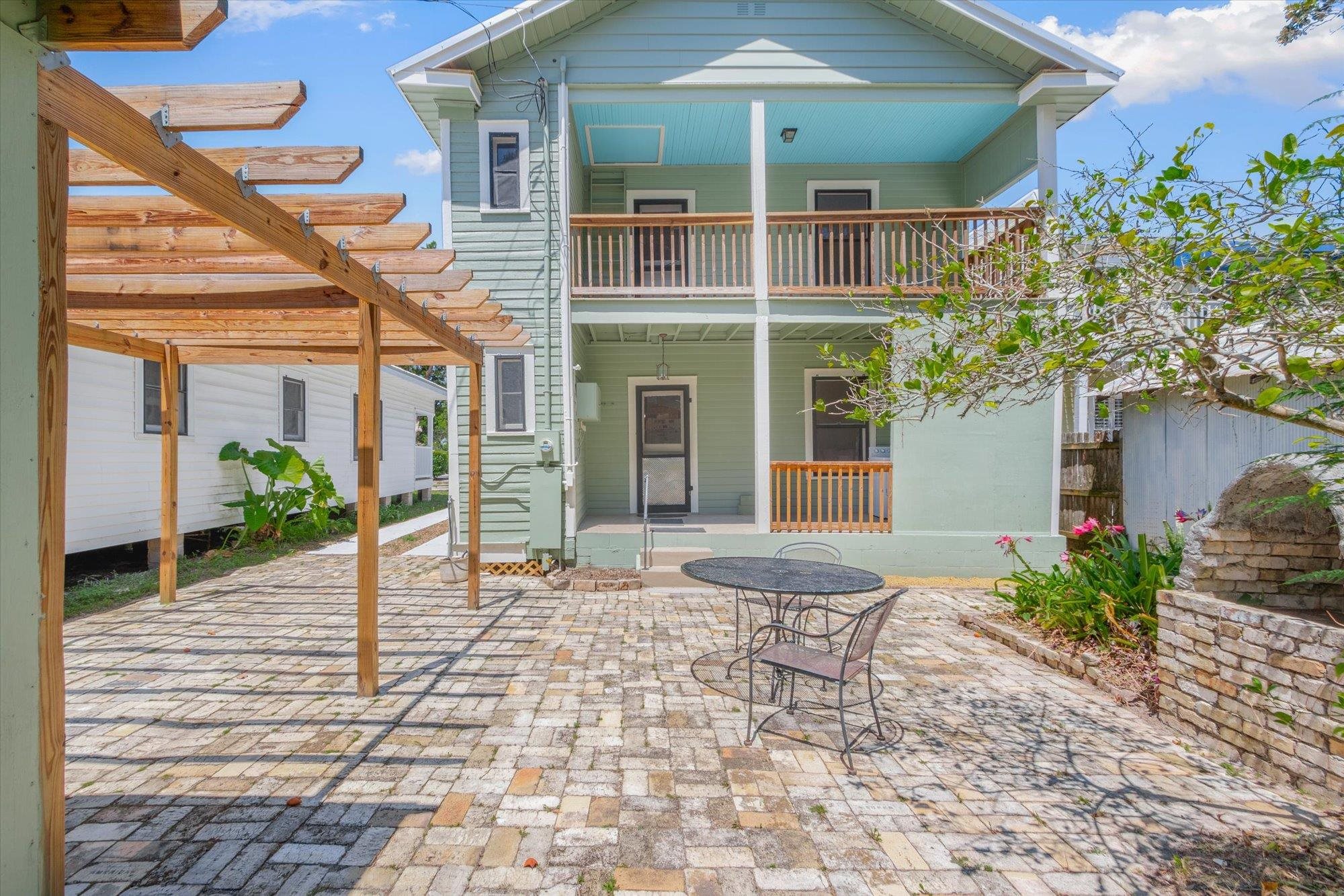 27 Grant St