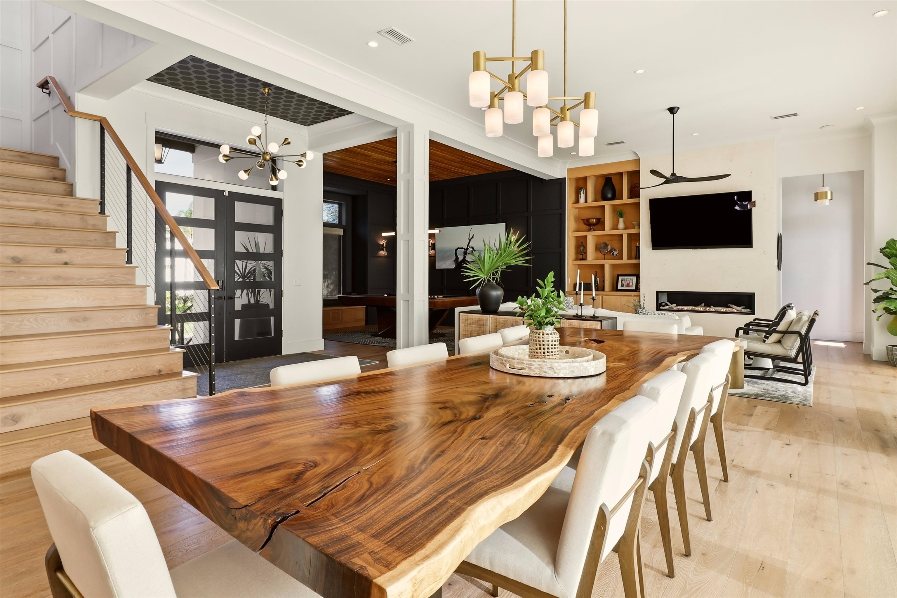 120 Grand Oaks Drive