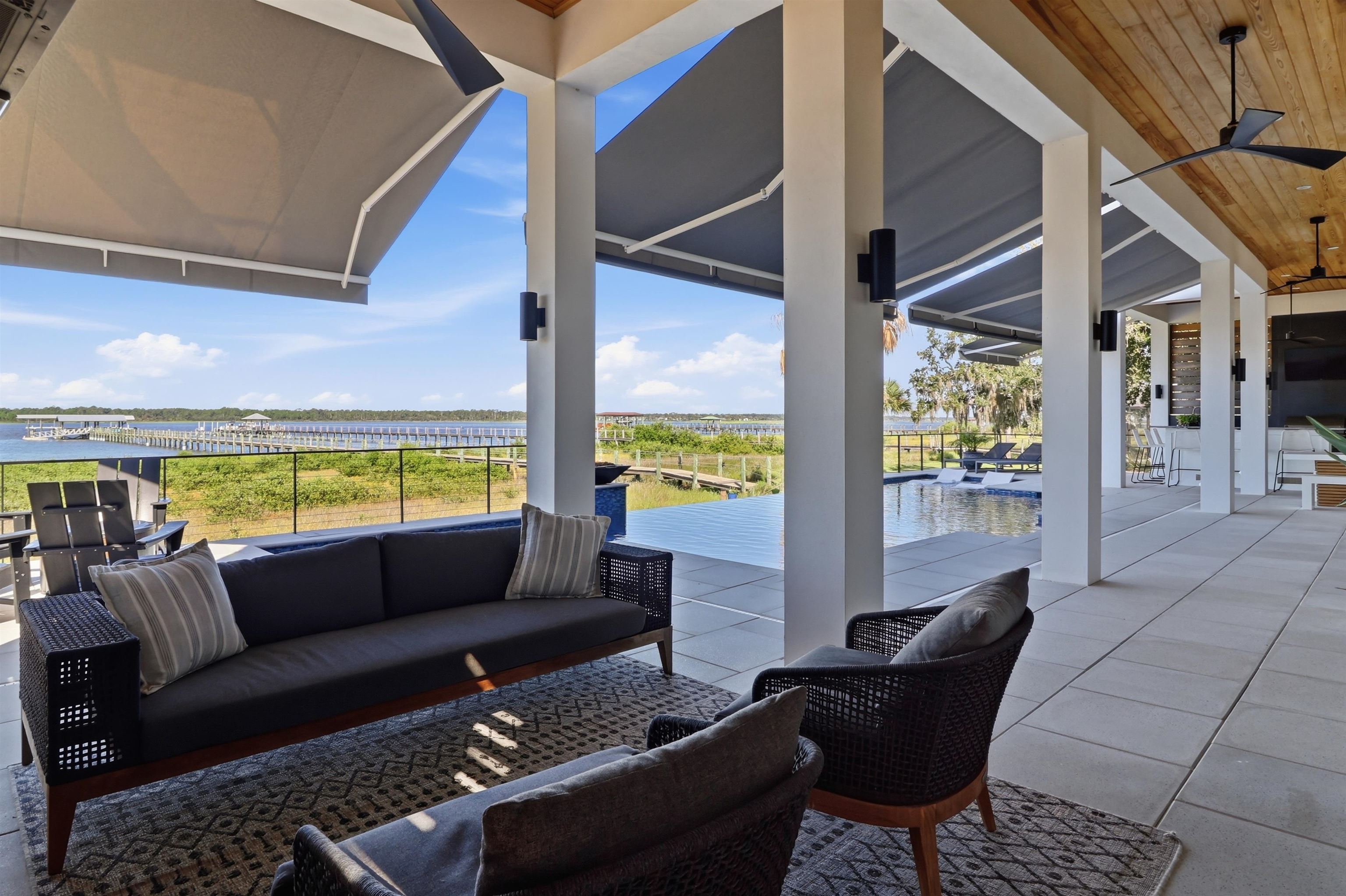 120 Grand Oaks Drive