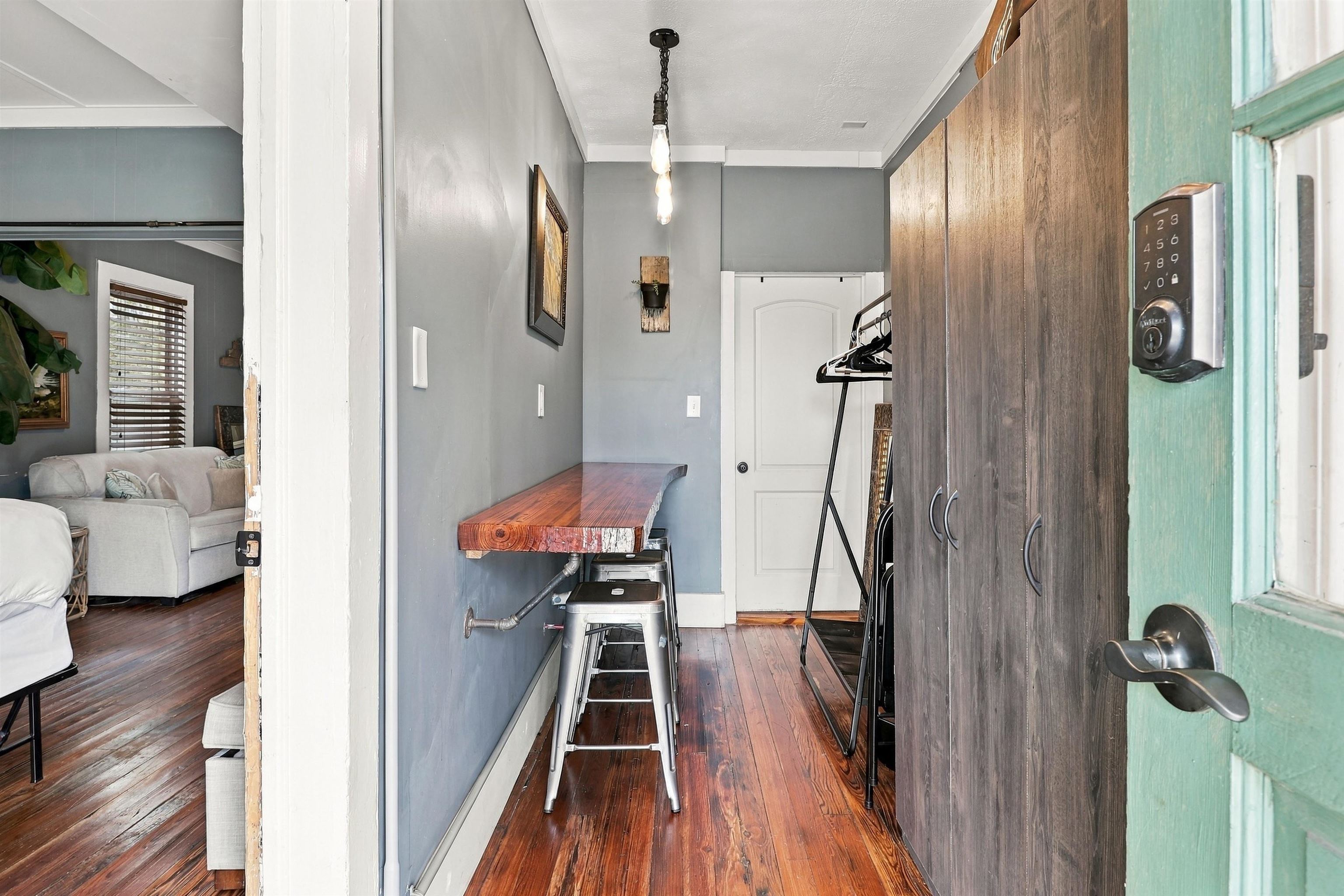 5 Riberia Street