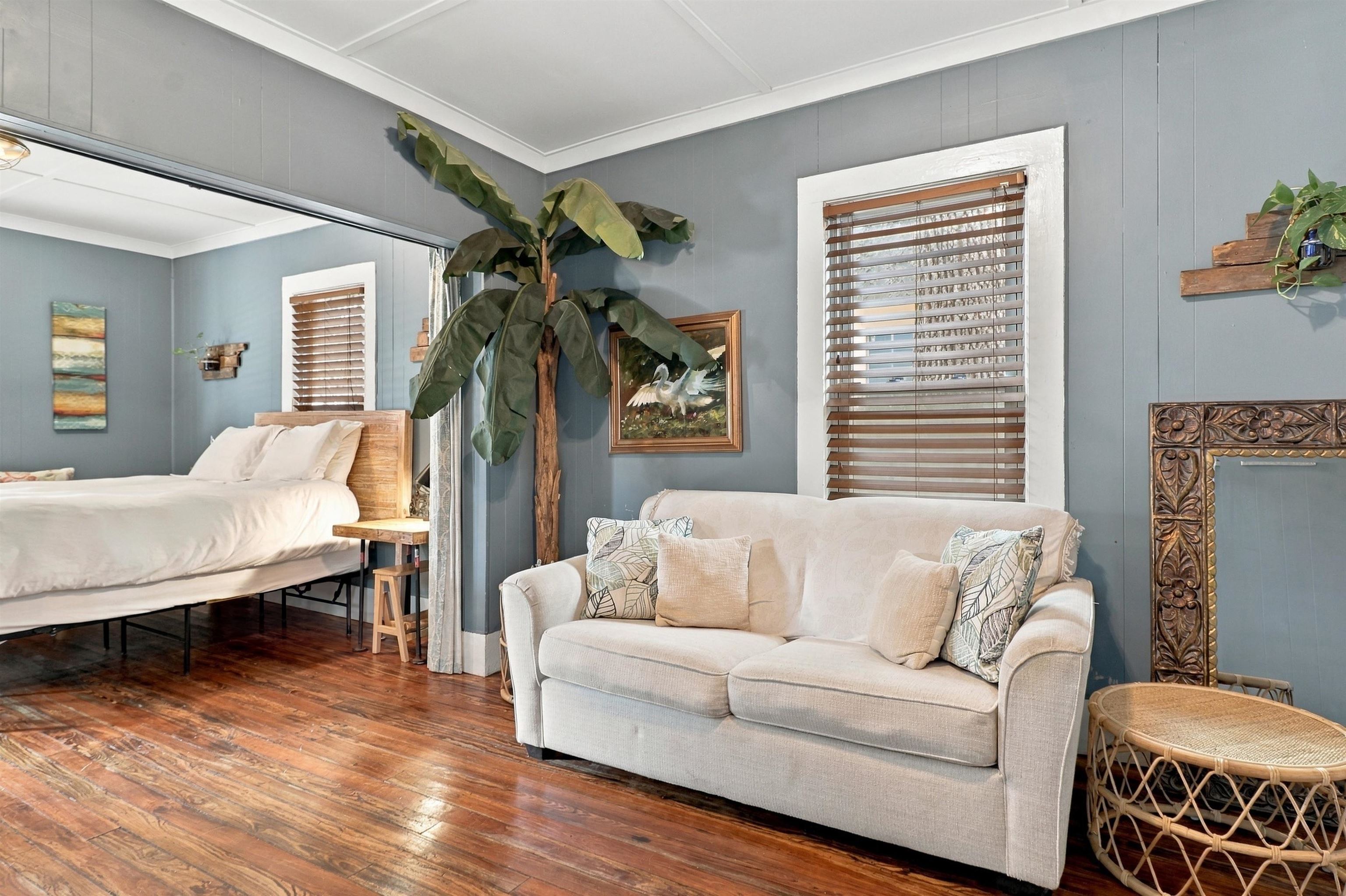 5 Riberia Street