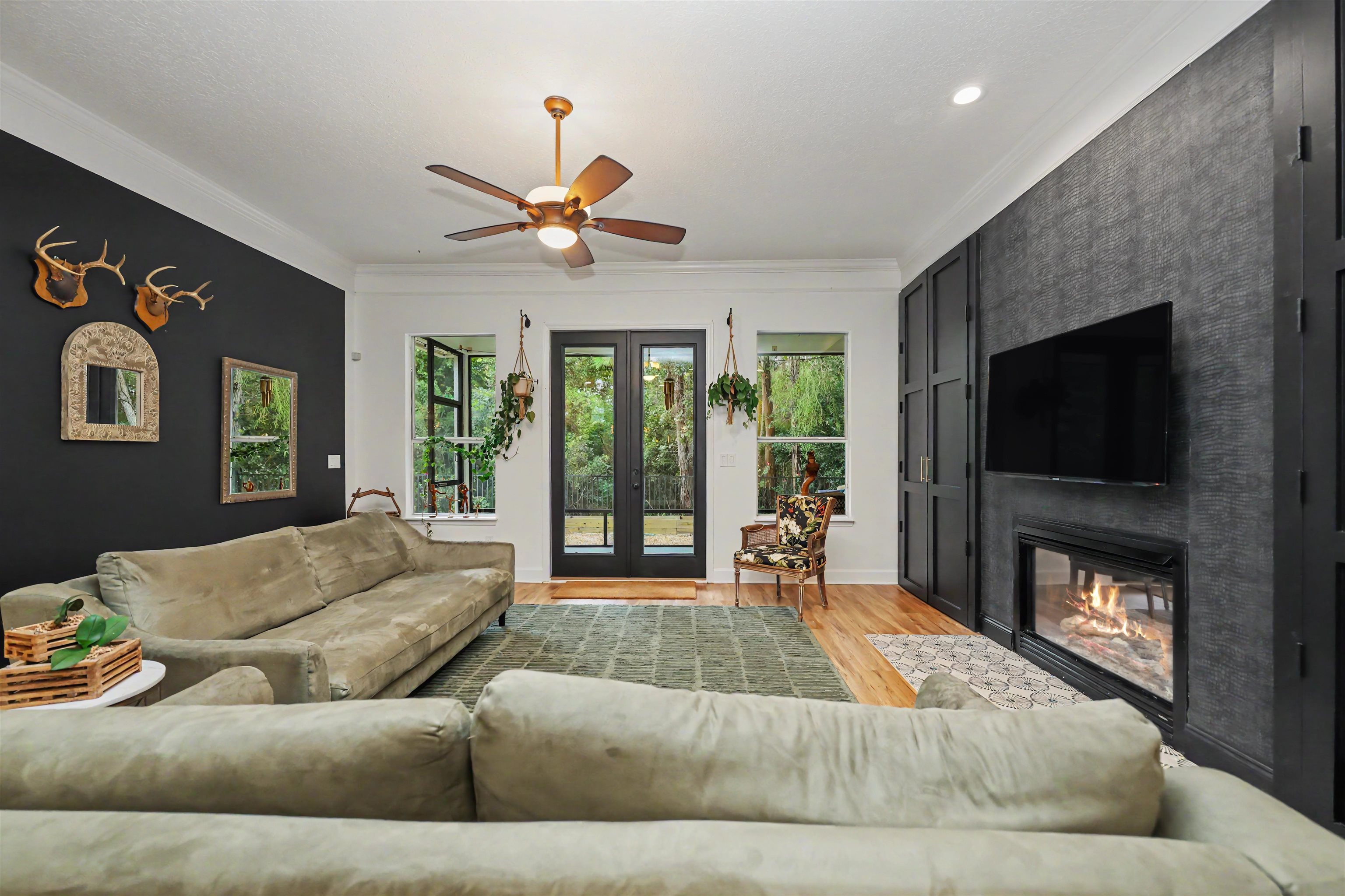 412 Emslie Terrace
