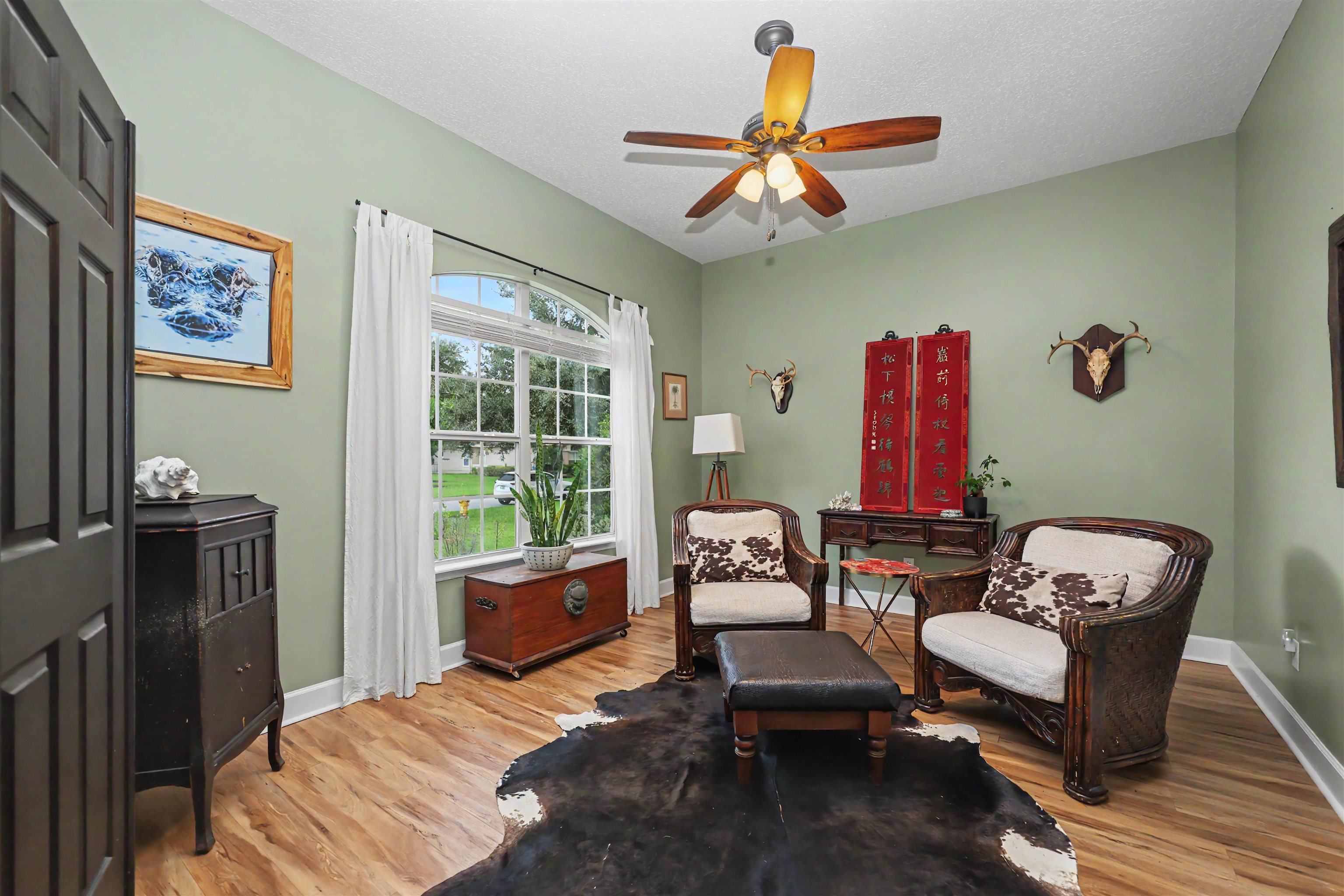 412 Emslie Terrace