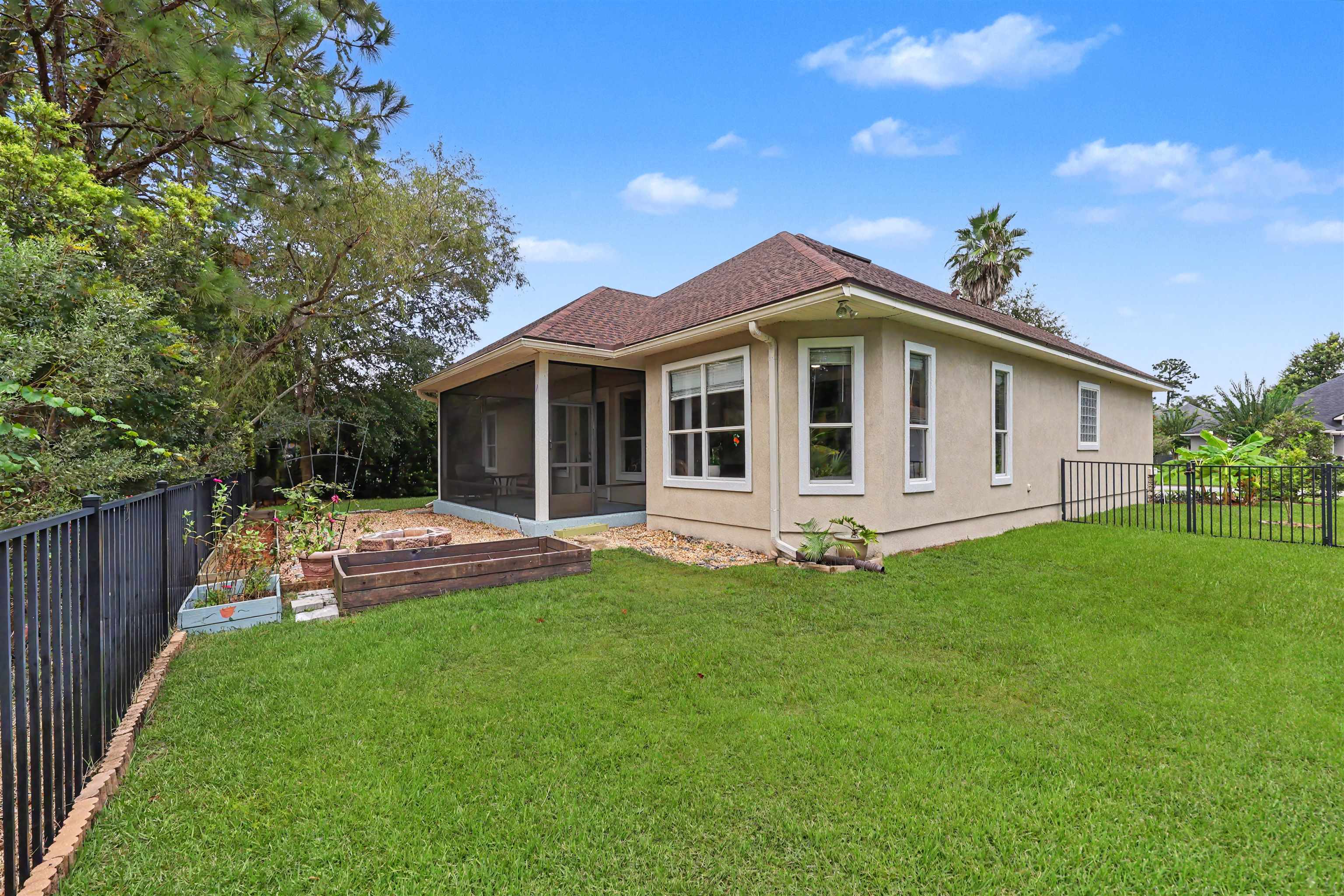 412 Emslie Terrace
