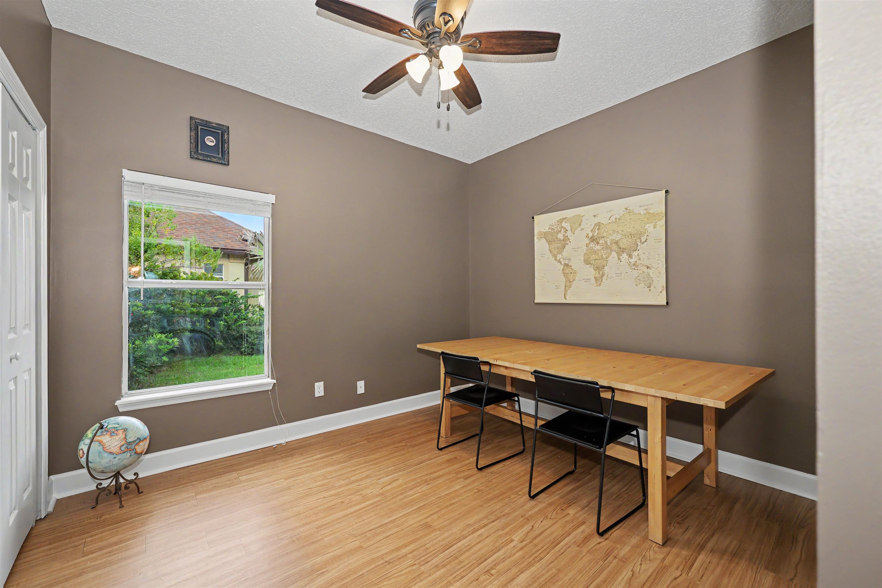 412 Emslie Terrace