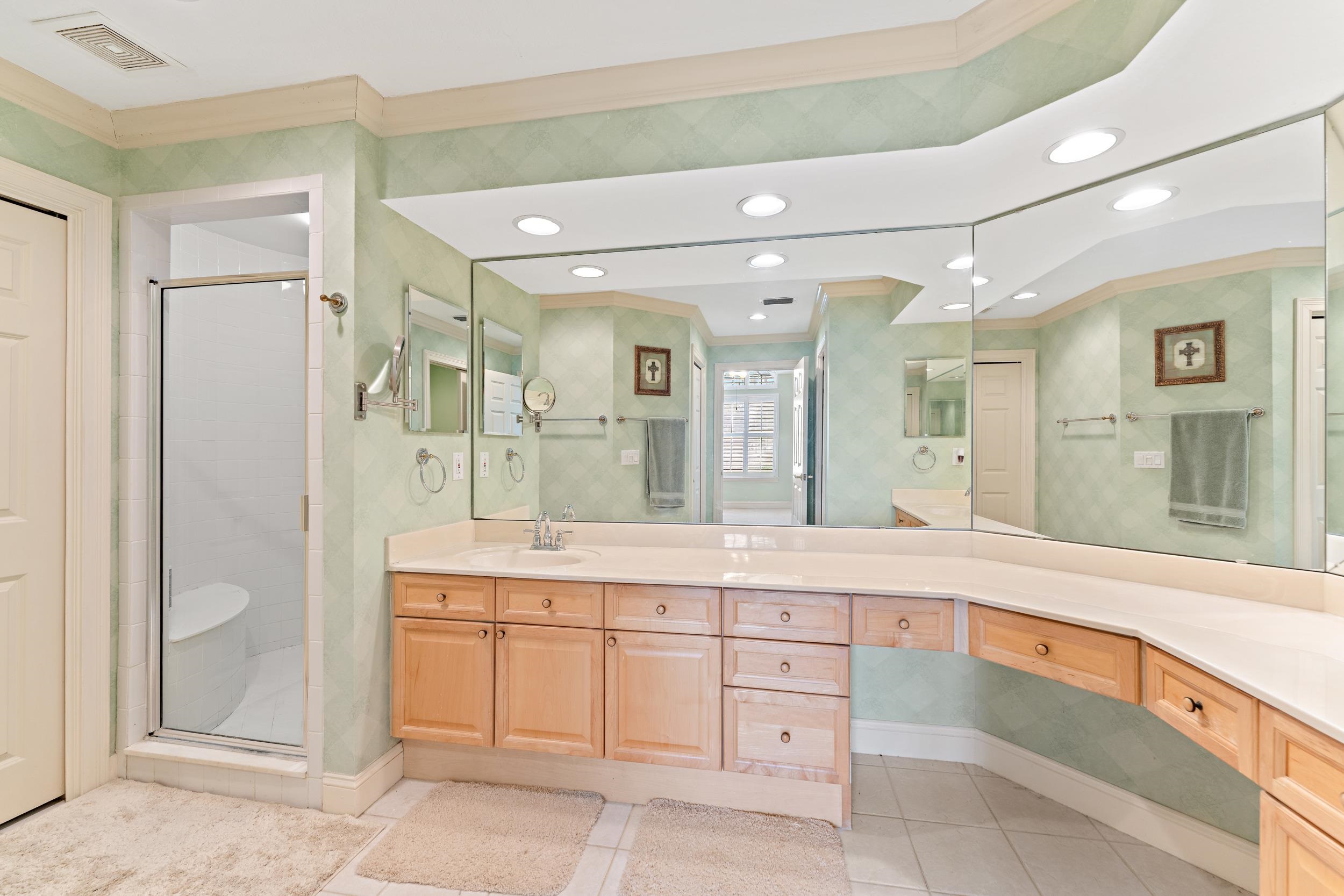145 N Champions Way Unit: 123
