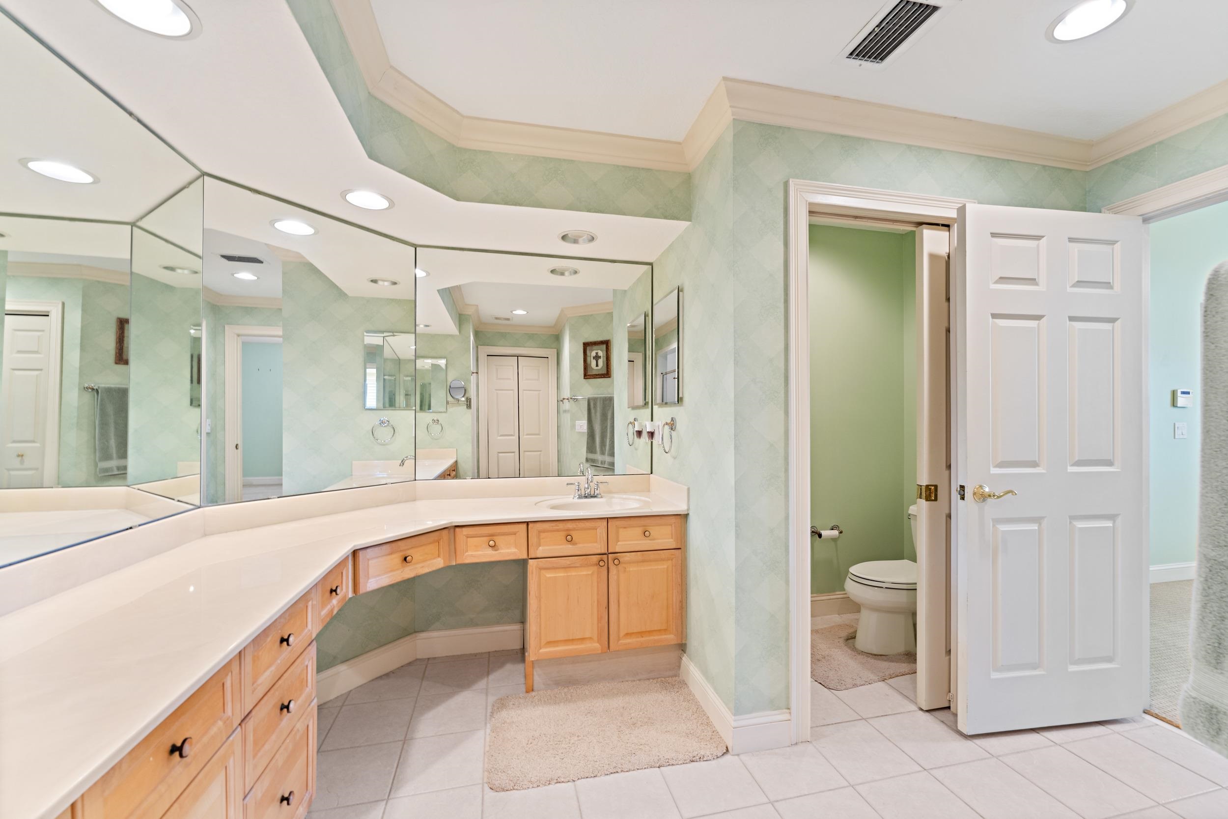 145 N Champions Way Unit: 123
