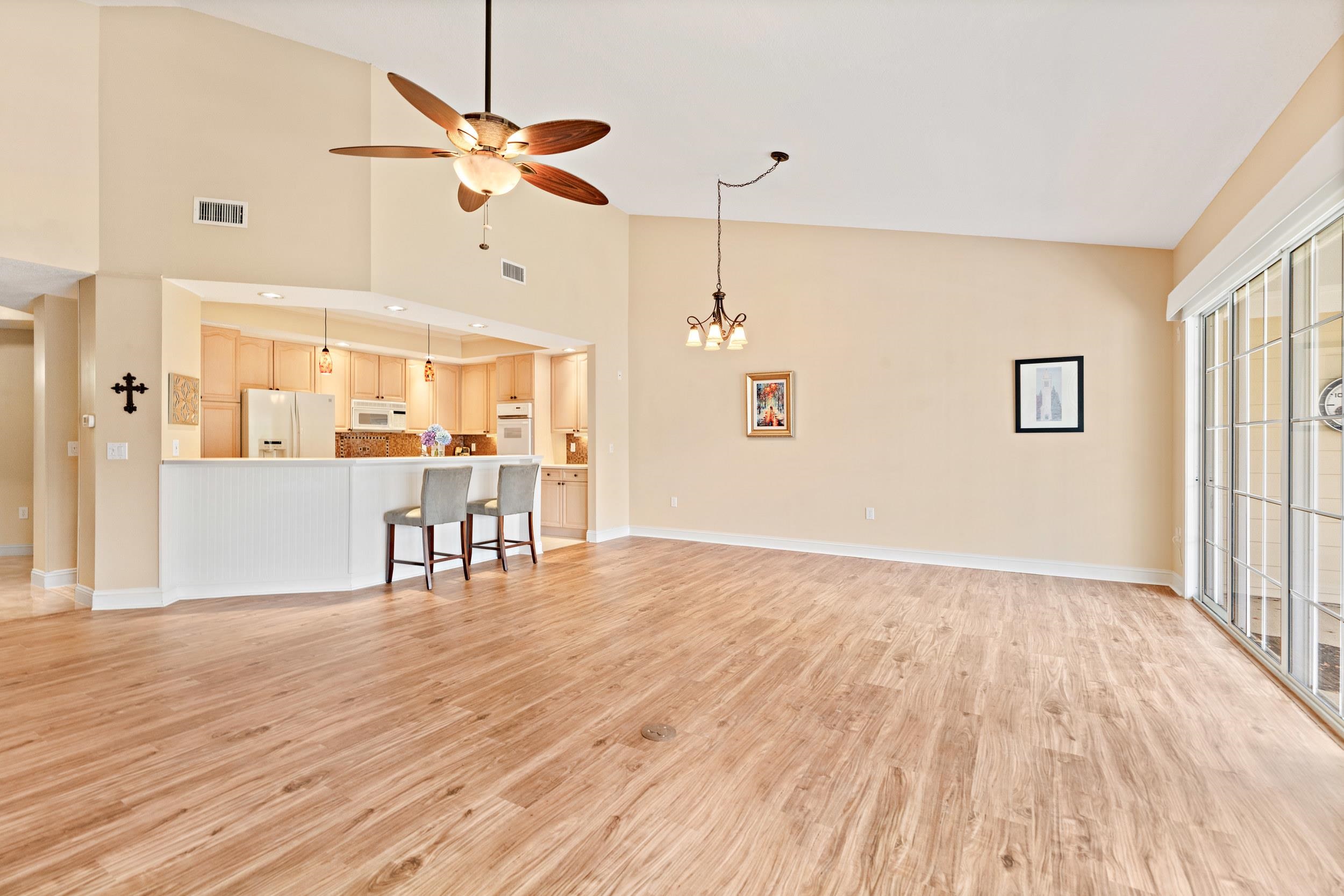 145 N Champions Way Unit: 123