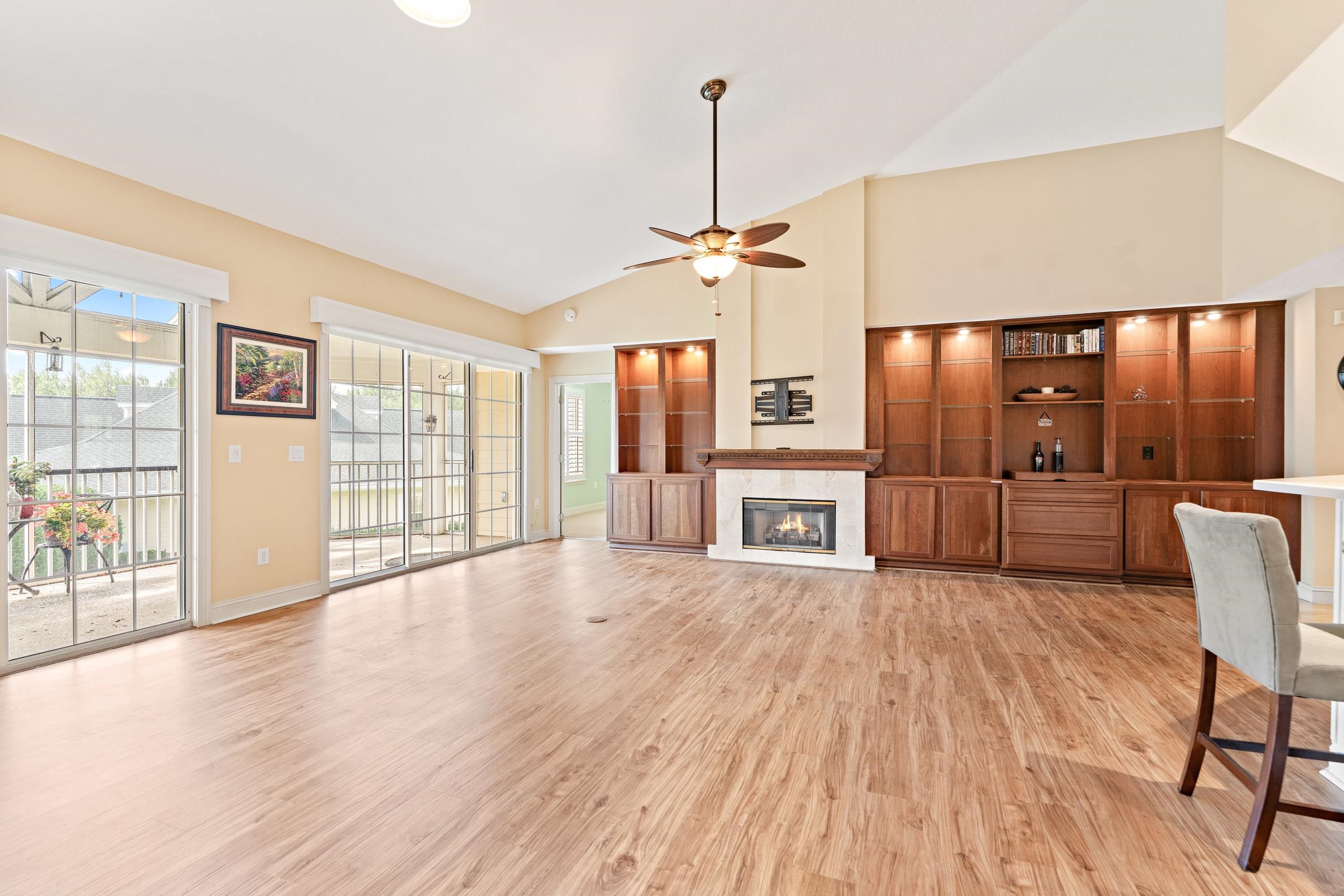 145 N Champions Way Unit: 123