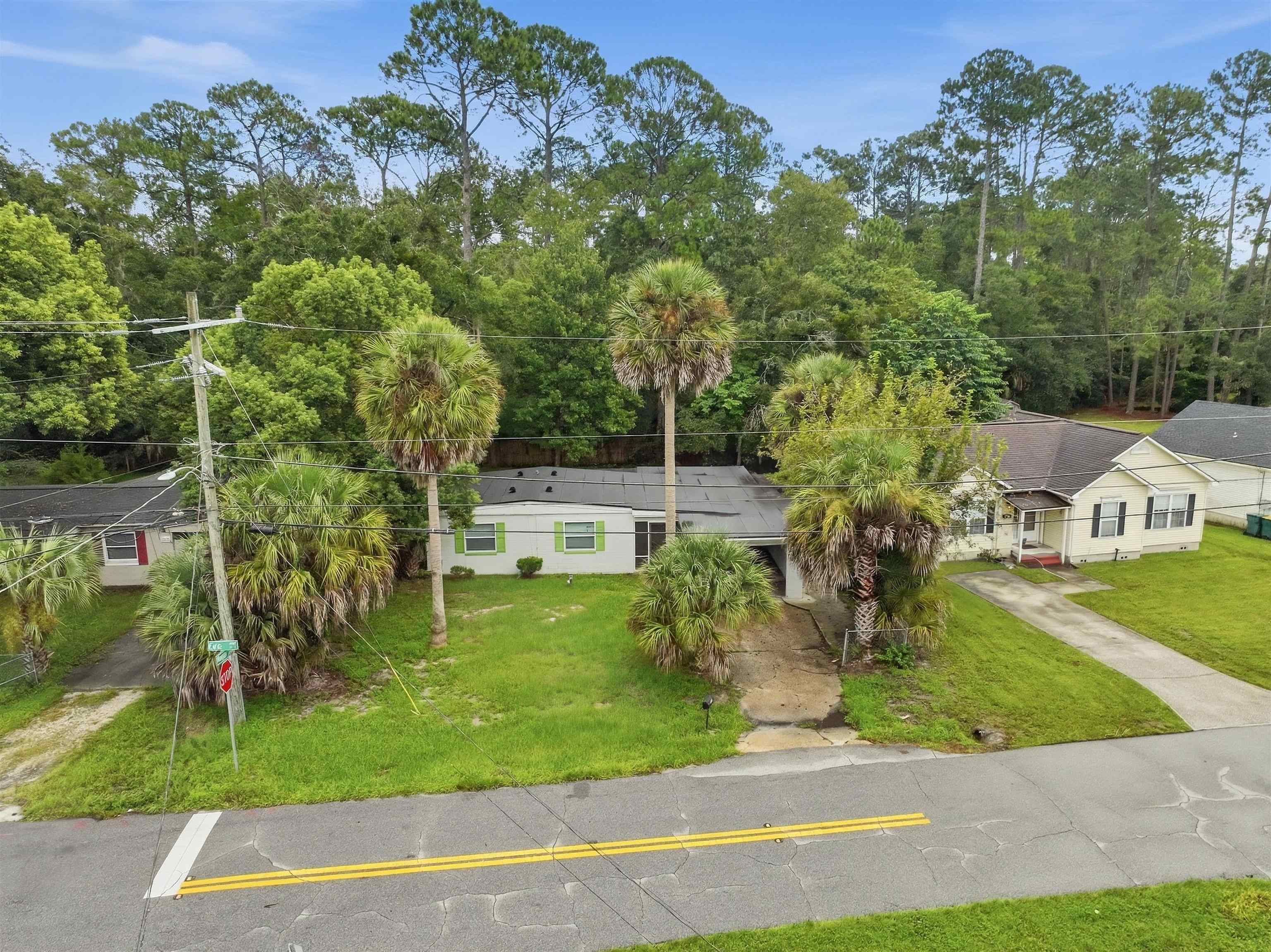 4117 E Eve Dr