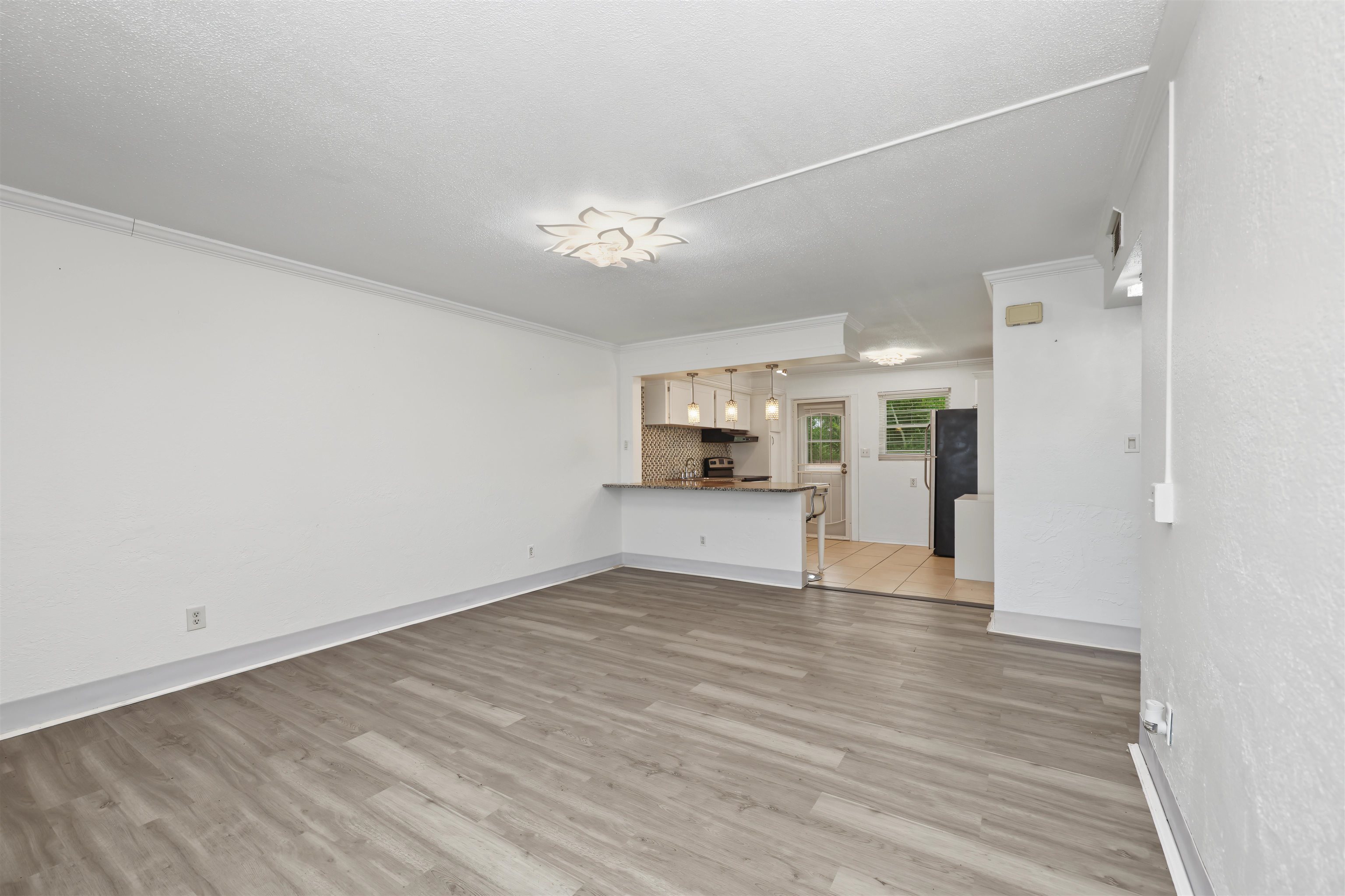 1800 S Palmetto Avenue Unit: 109