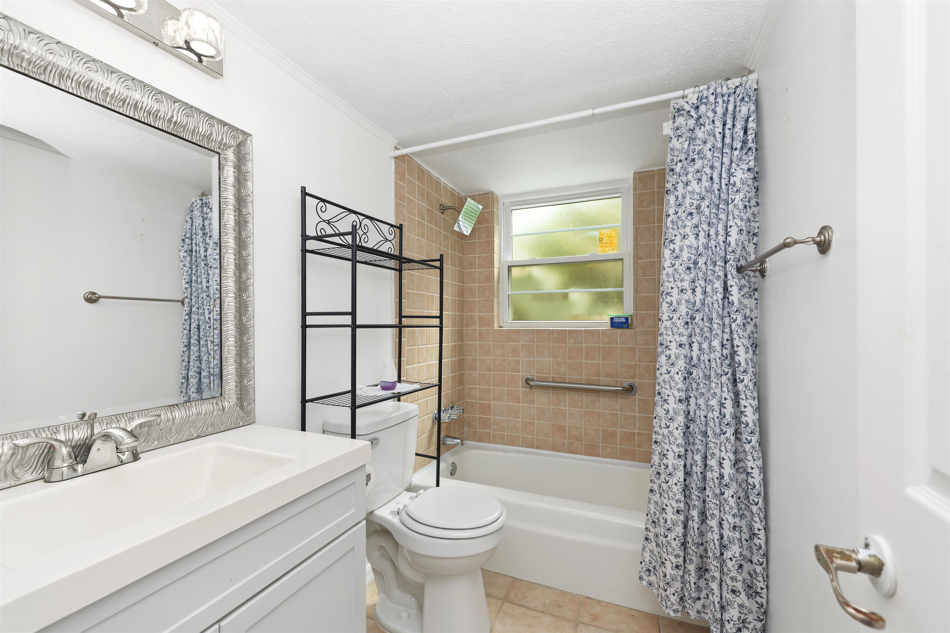 1800 S Palmetto Avenue Unit: 109