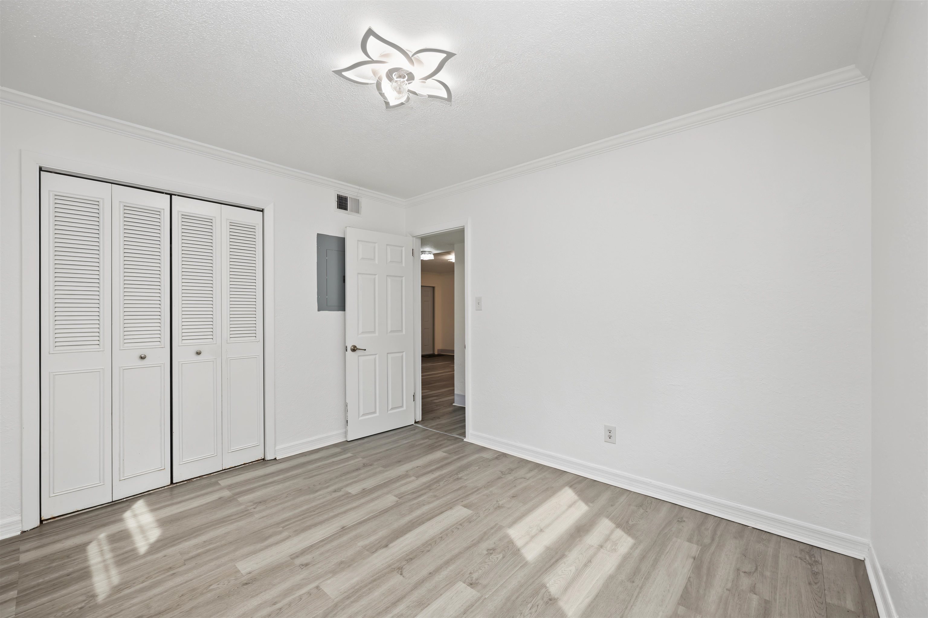 1800 S Palmetto Avenue Unit: 109