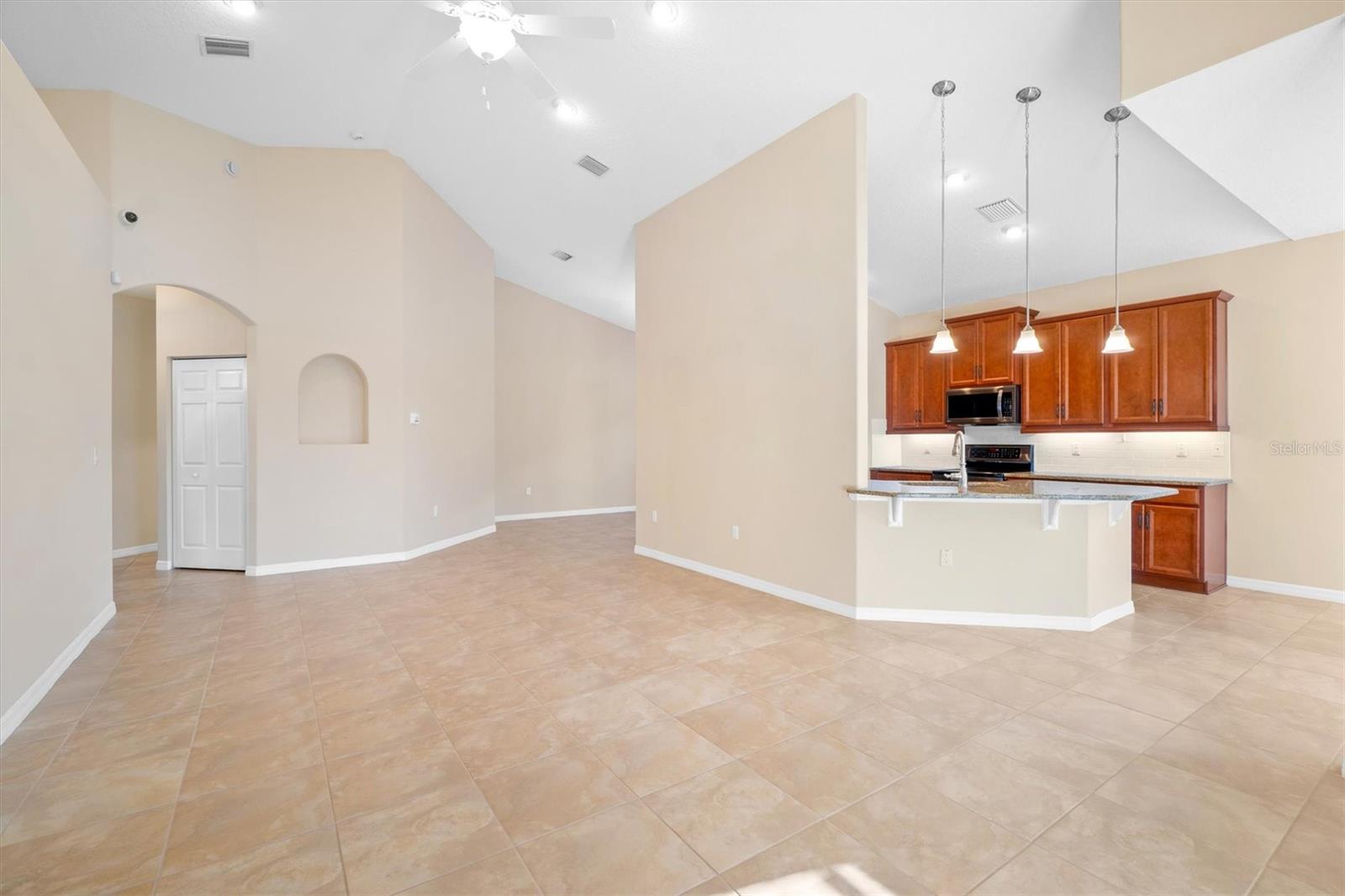 76 PARK PLACE CIR