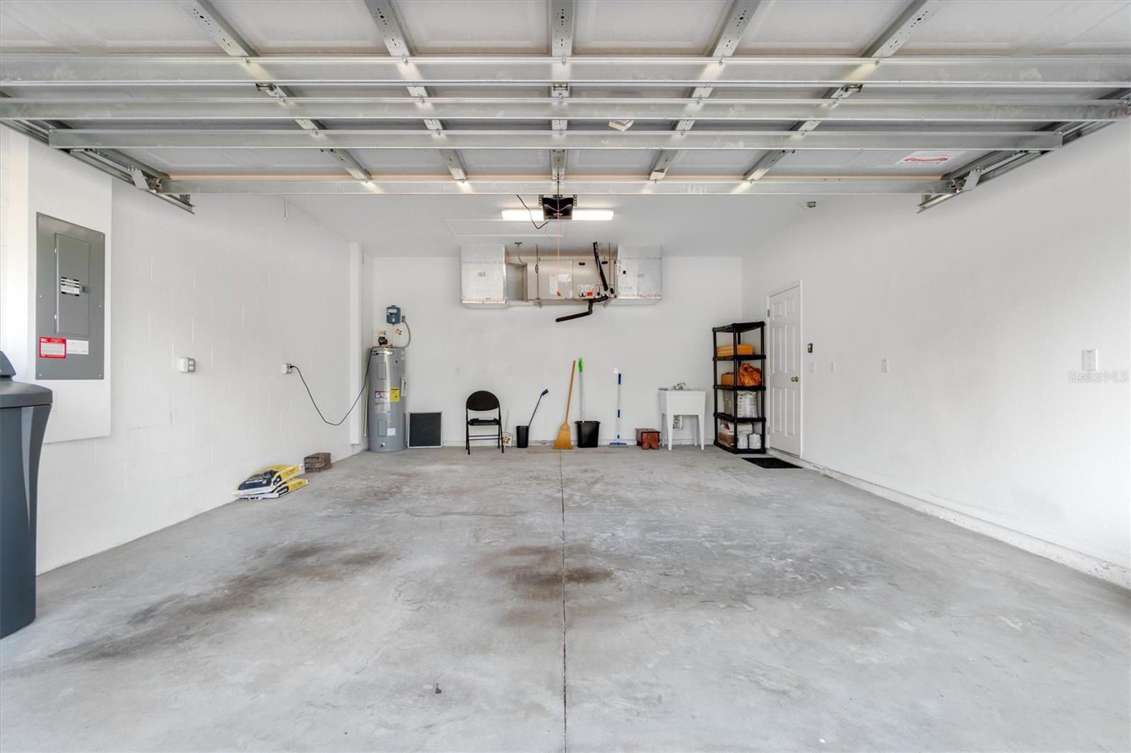 76 PARK PLACE CIR