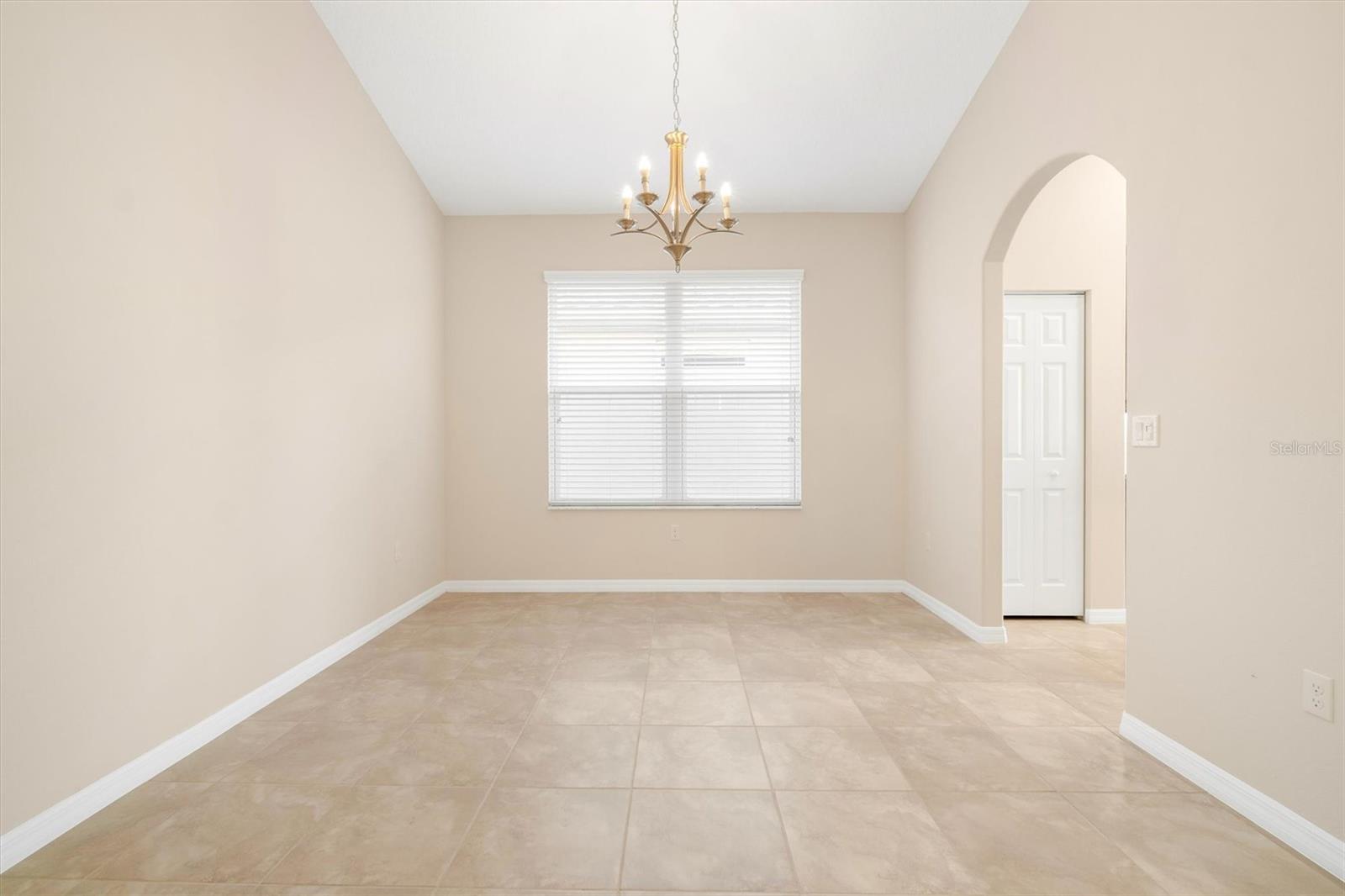 76 PARK PLACE CIR