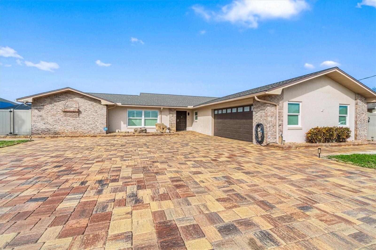 5 CHEYENNE CT