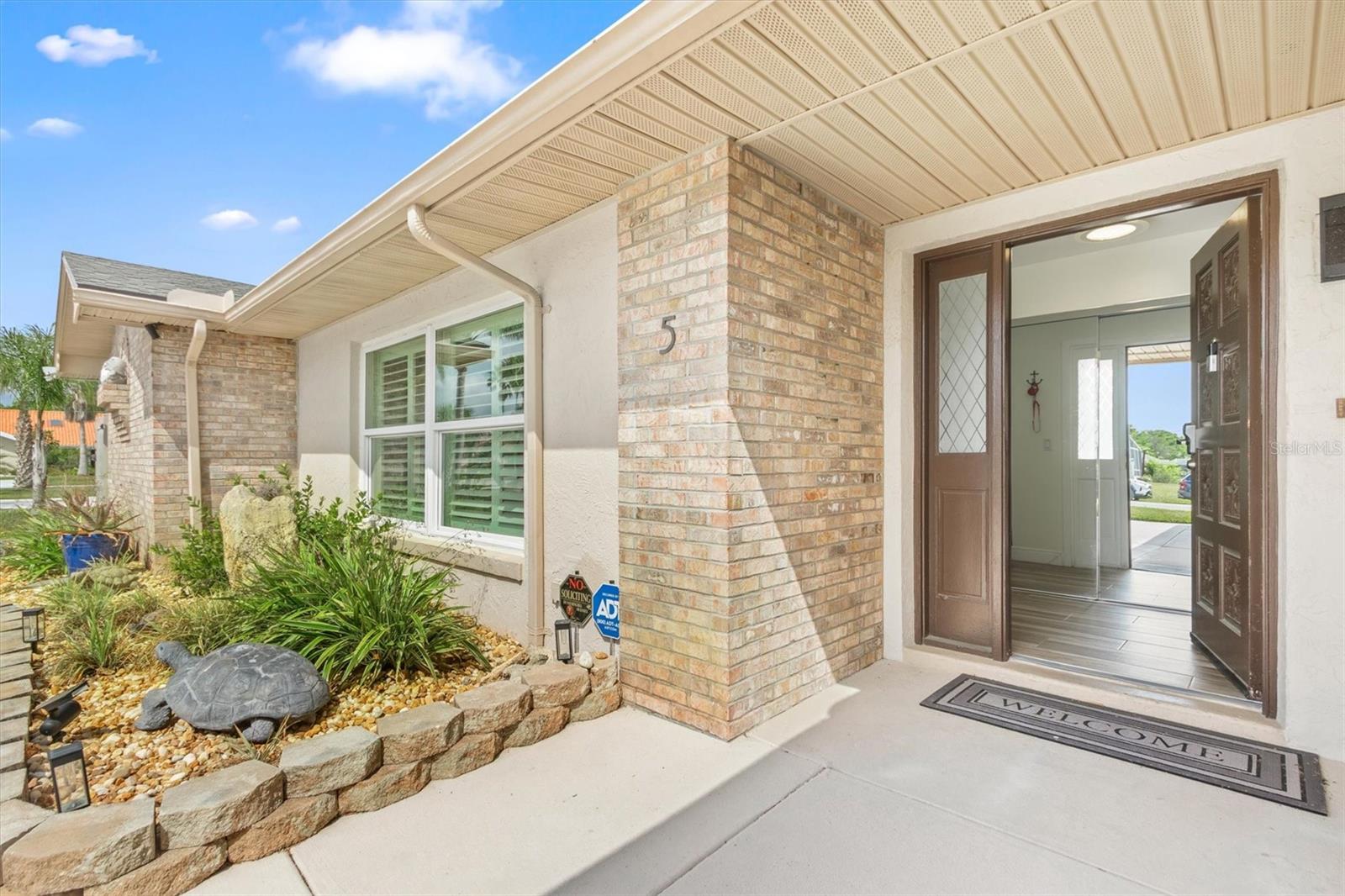 5 CHEYENNE CT