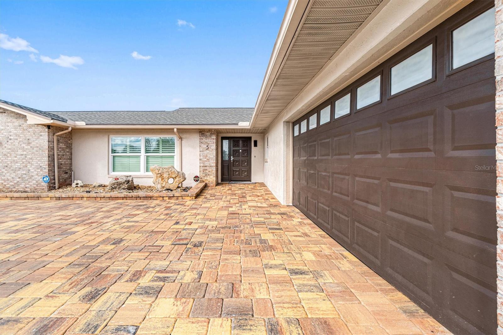 5 CHEYENNE CT