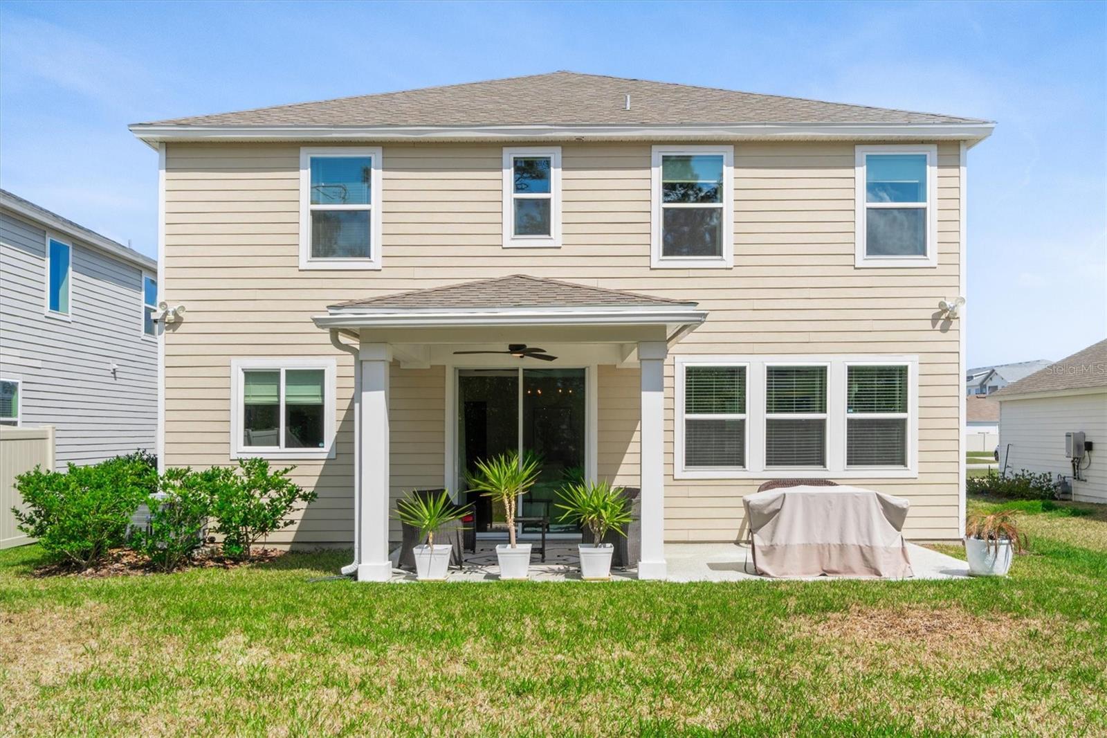 13 WILLOW ST