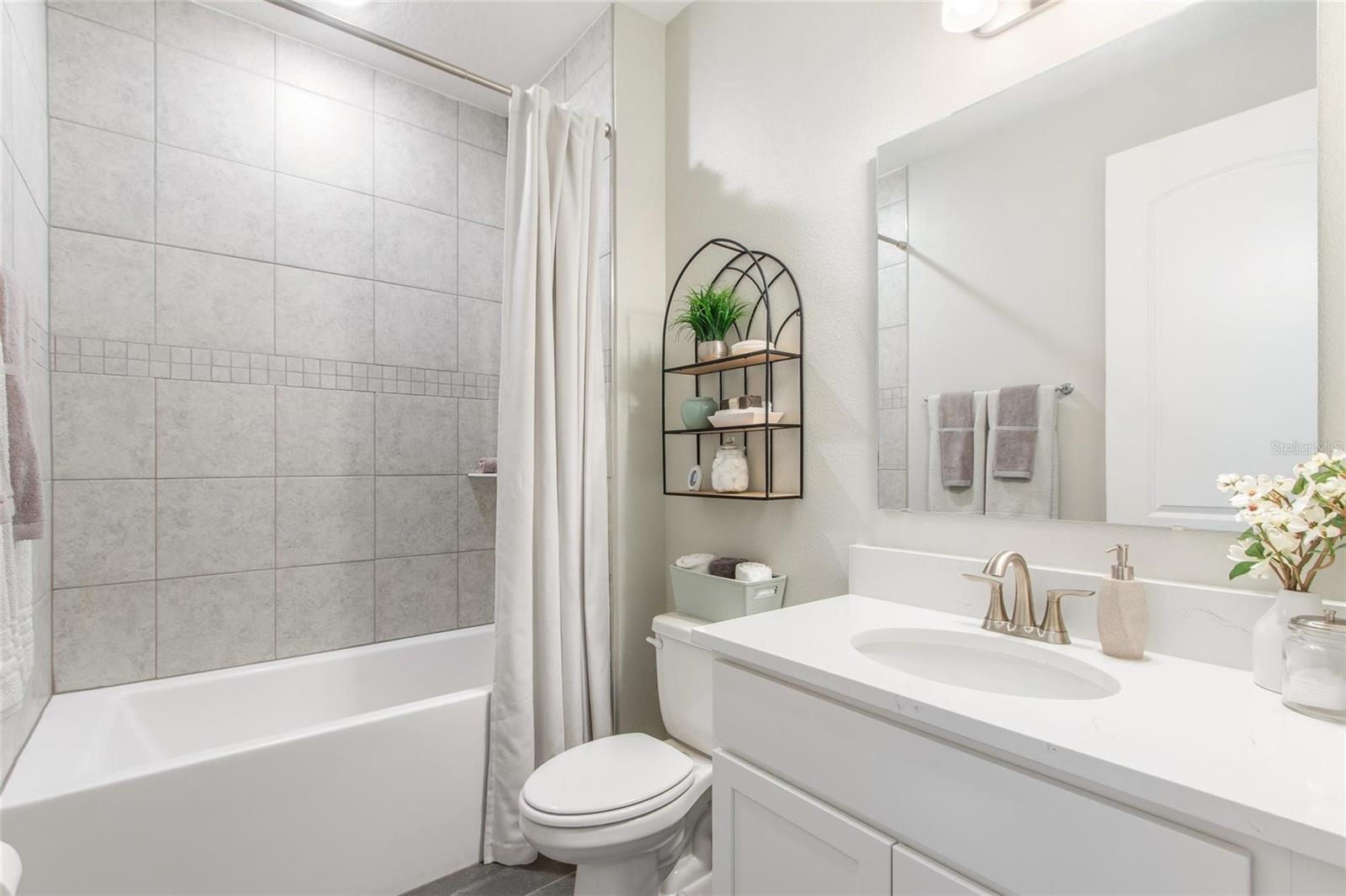 2214 ELEGANT MANOR CIR
