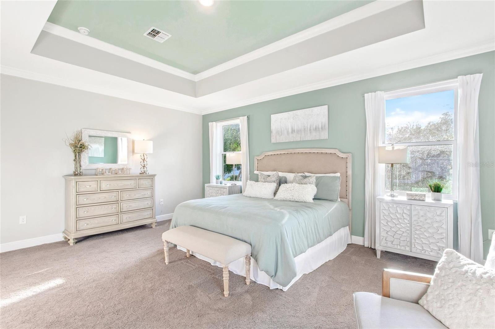 2214 ELEGANT MANOR CIR