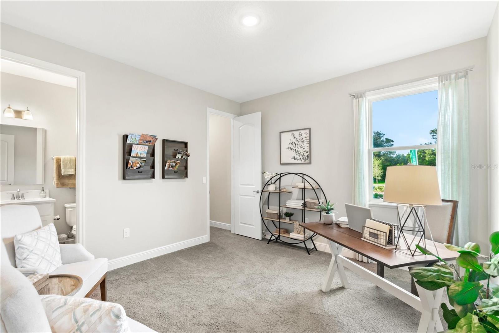 2214 ELEGANT MANOR CIR