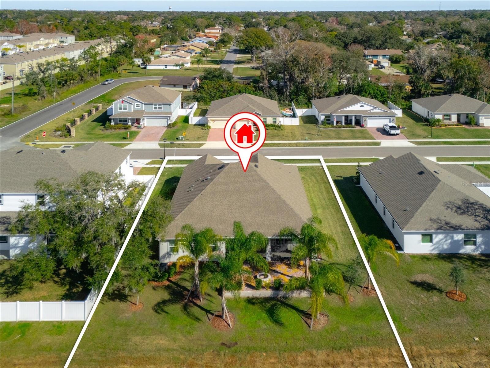 2214 ELEGANT MANOR CIR