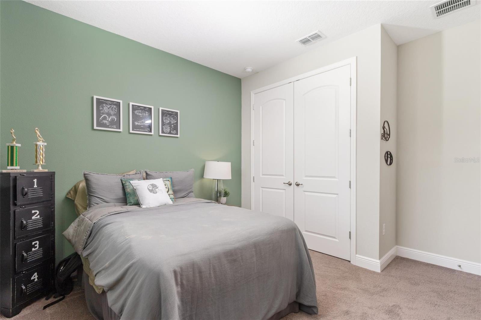 2214 ELEGANT MANOR CIR