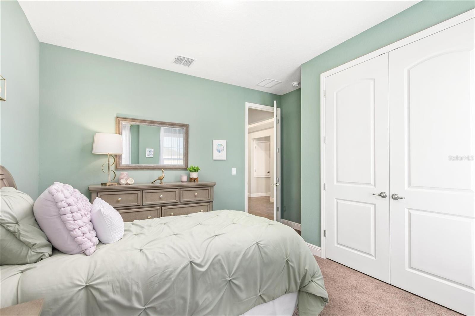 2214 ELEGANT MANOR CIR