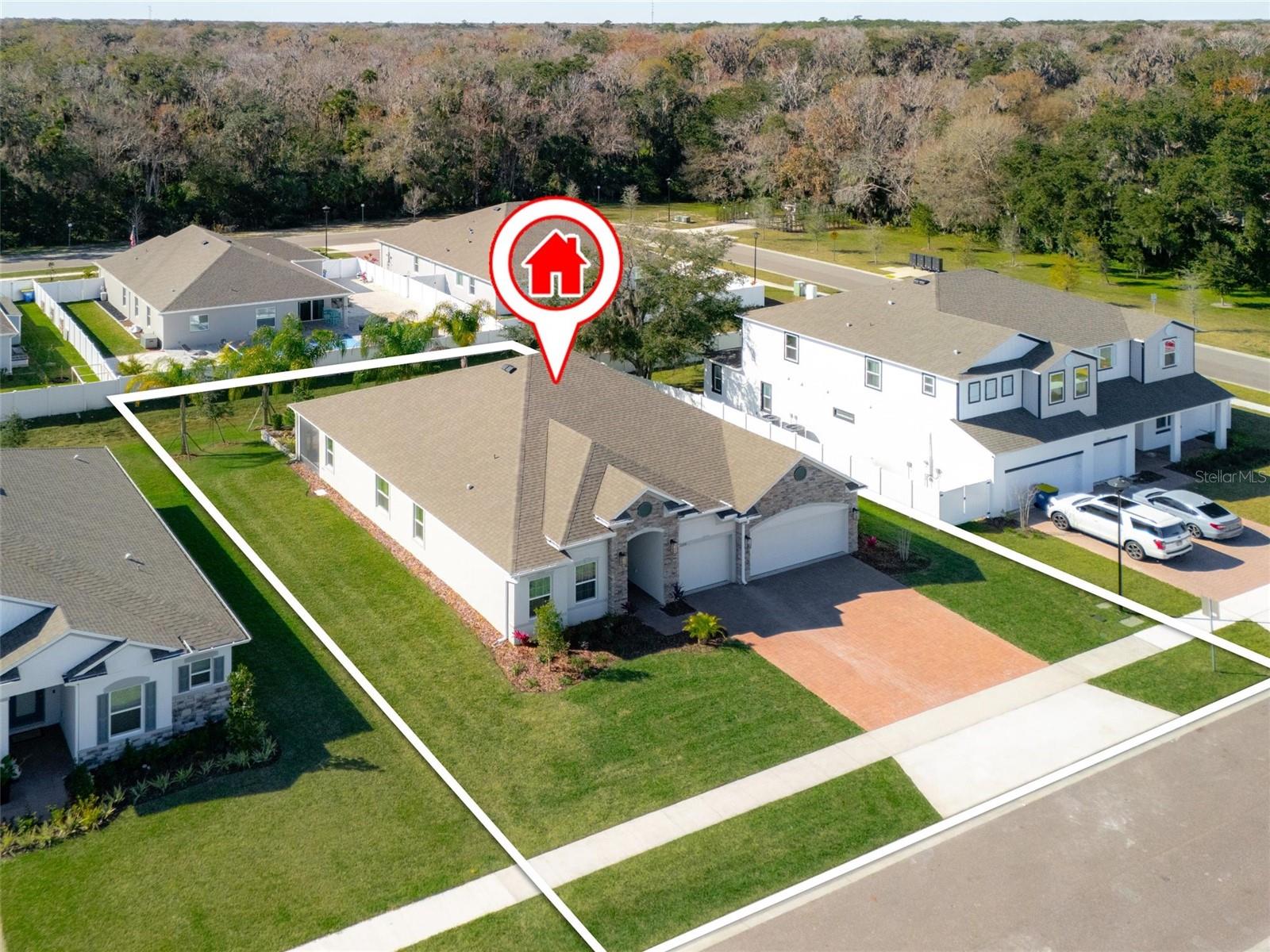 2214 ELEGANT MANOR CIR