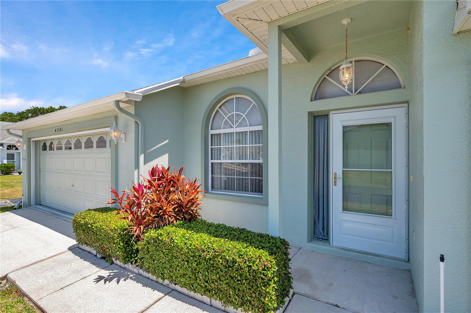 4301 AVANTI CIR