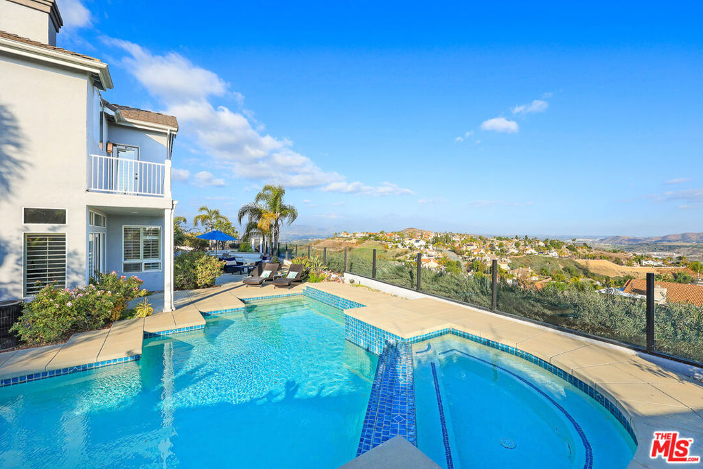 1412 Sunset Meadow Circle