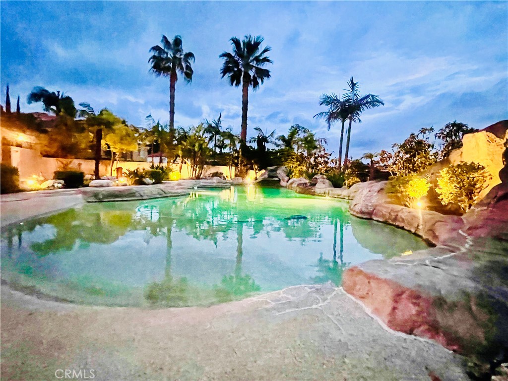 2251 Cascade Way